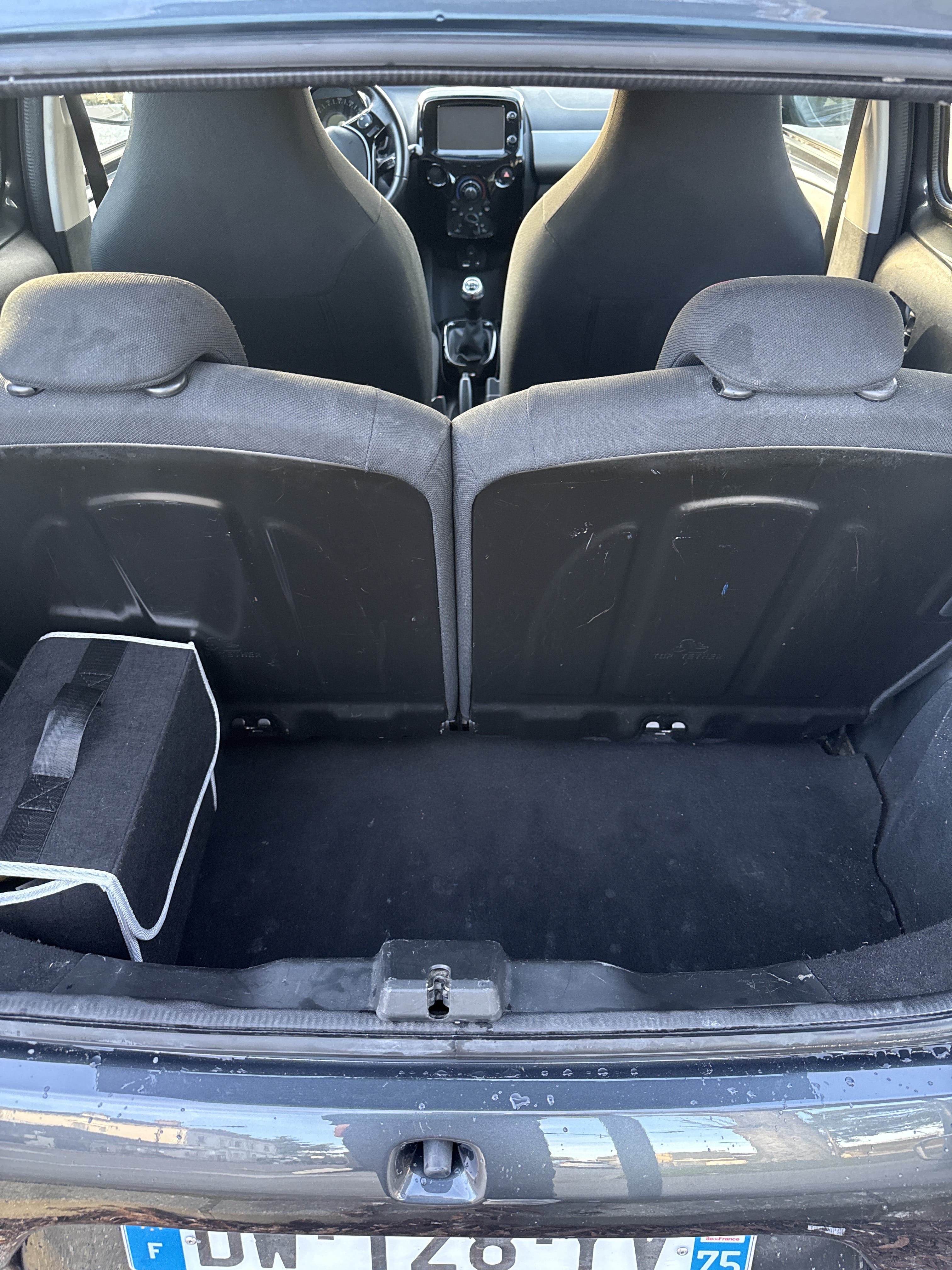 Peugeot 108 avec Entrée audio / iPod