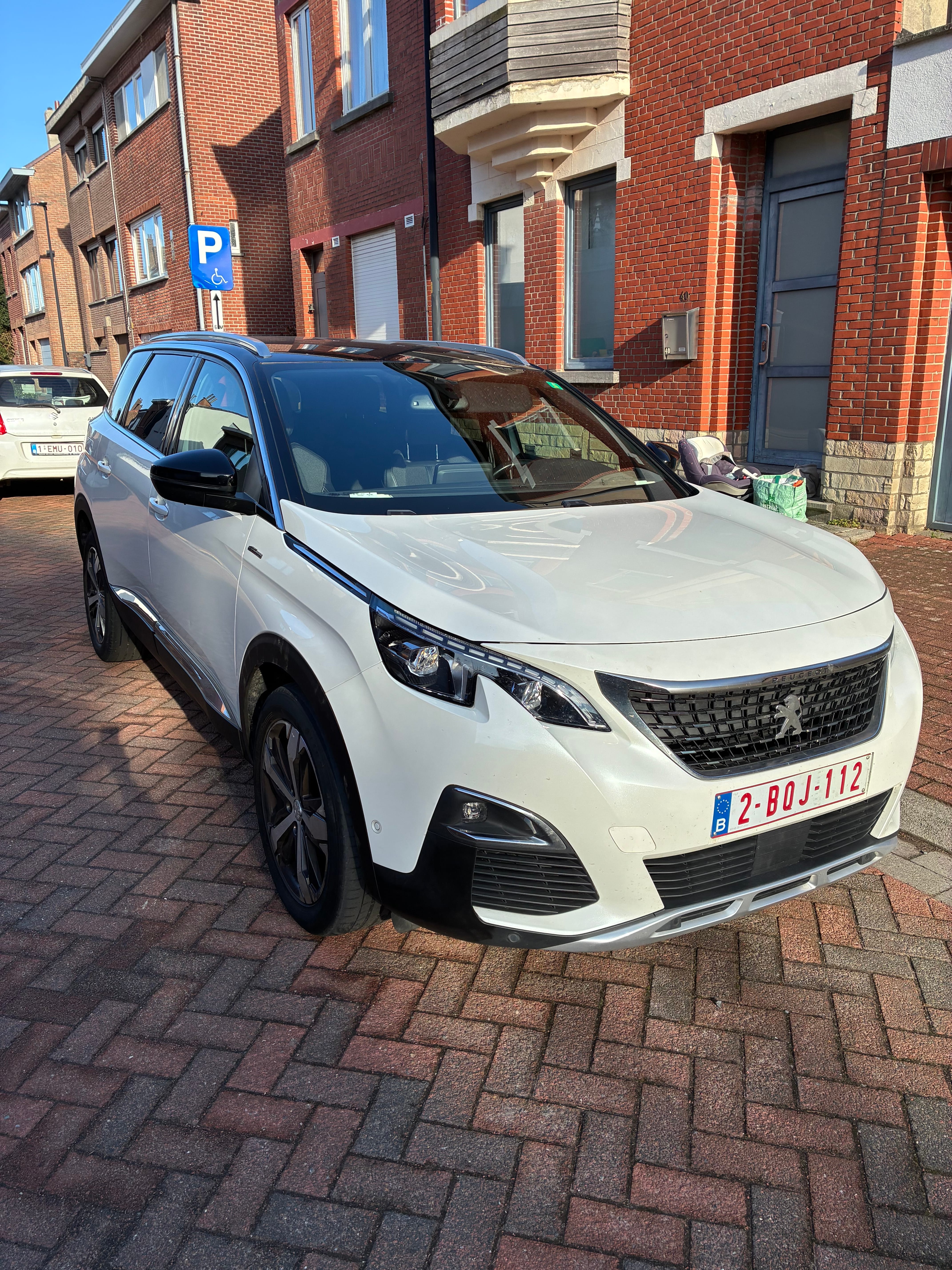 Peugeot 5008 GT Essence 7 places avec Régulateur de vitesse