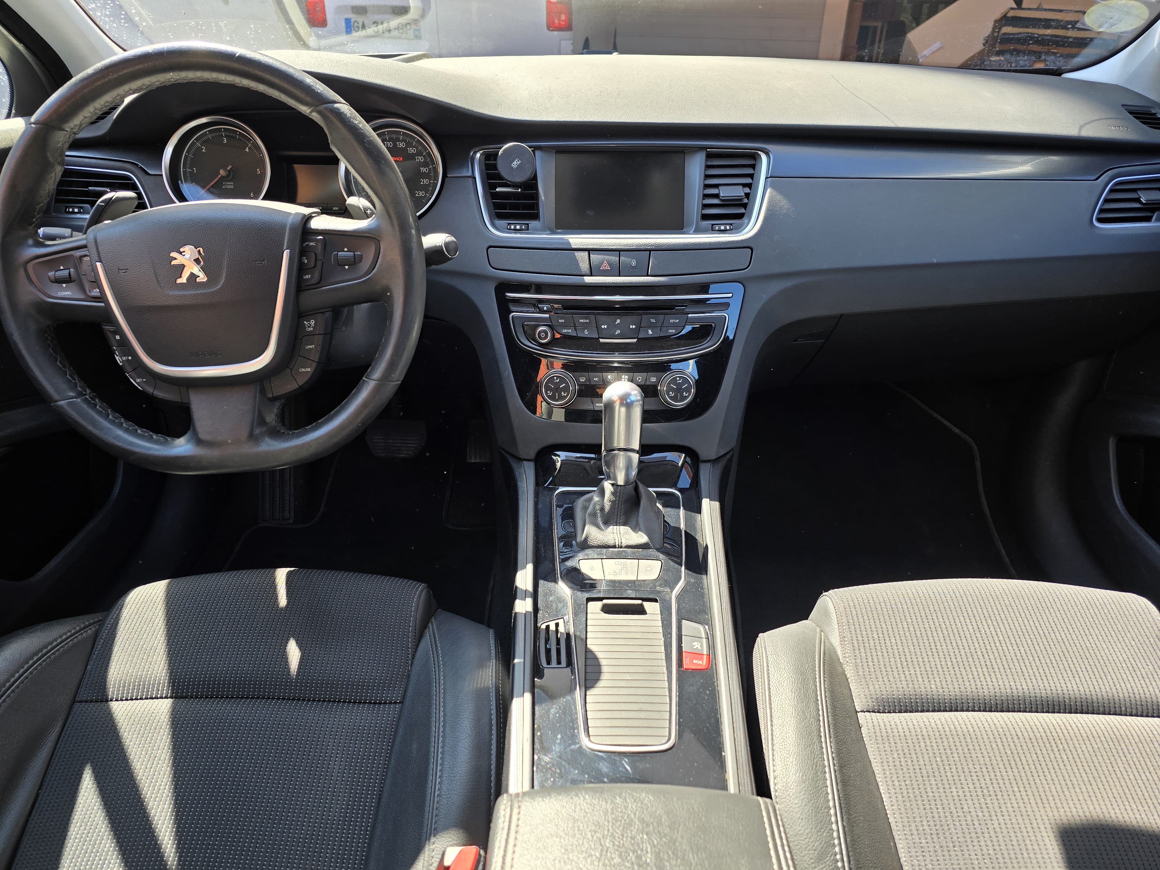 Peugeot 508 avec GPS