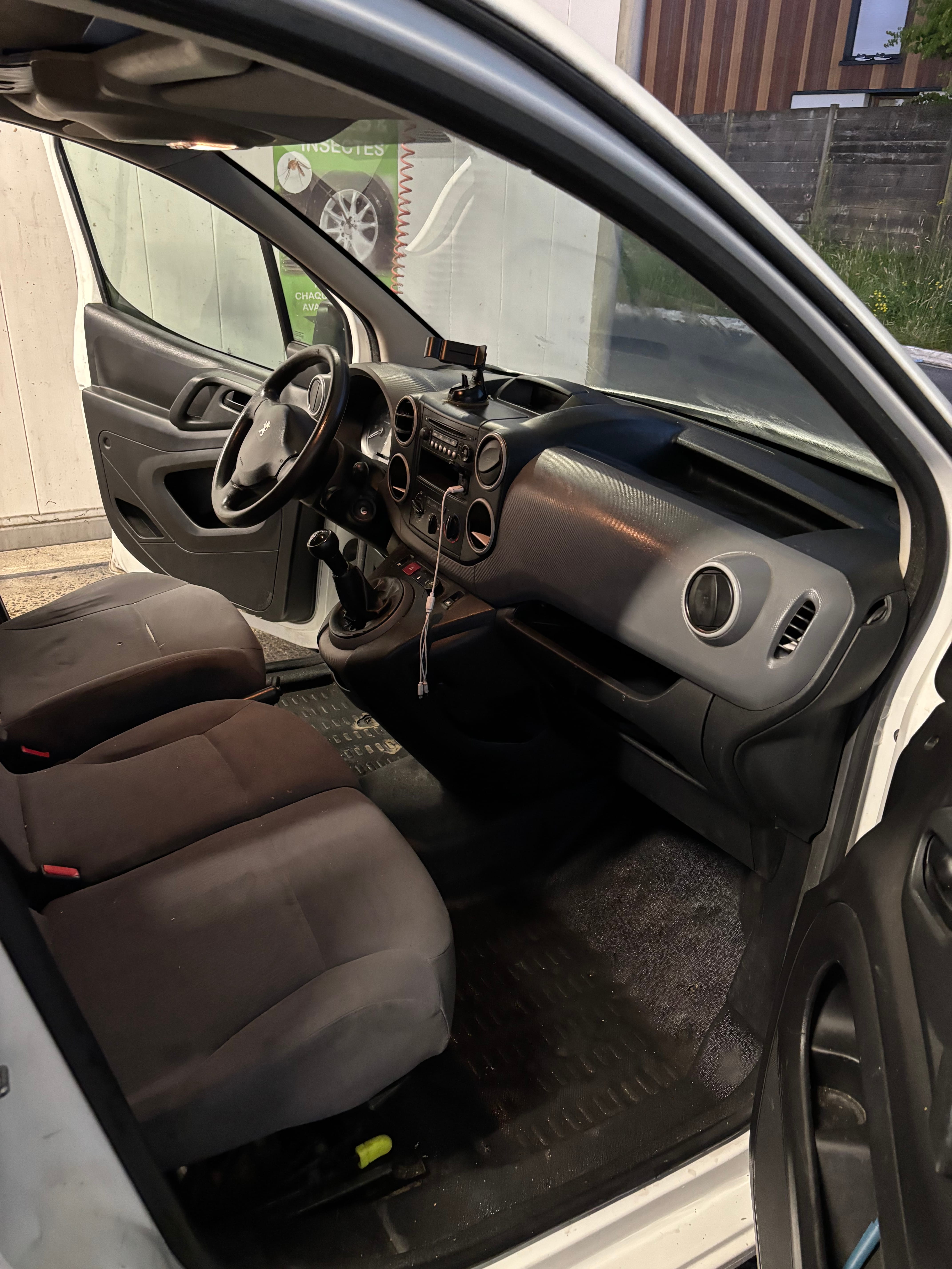 Peugeot Partner avec Audio Bluetooth