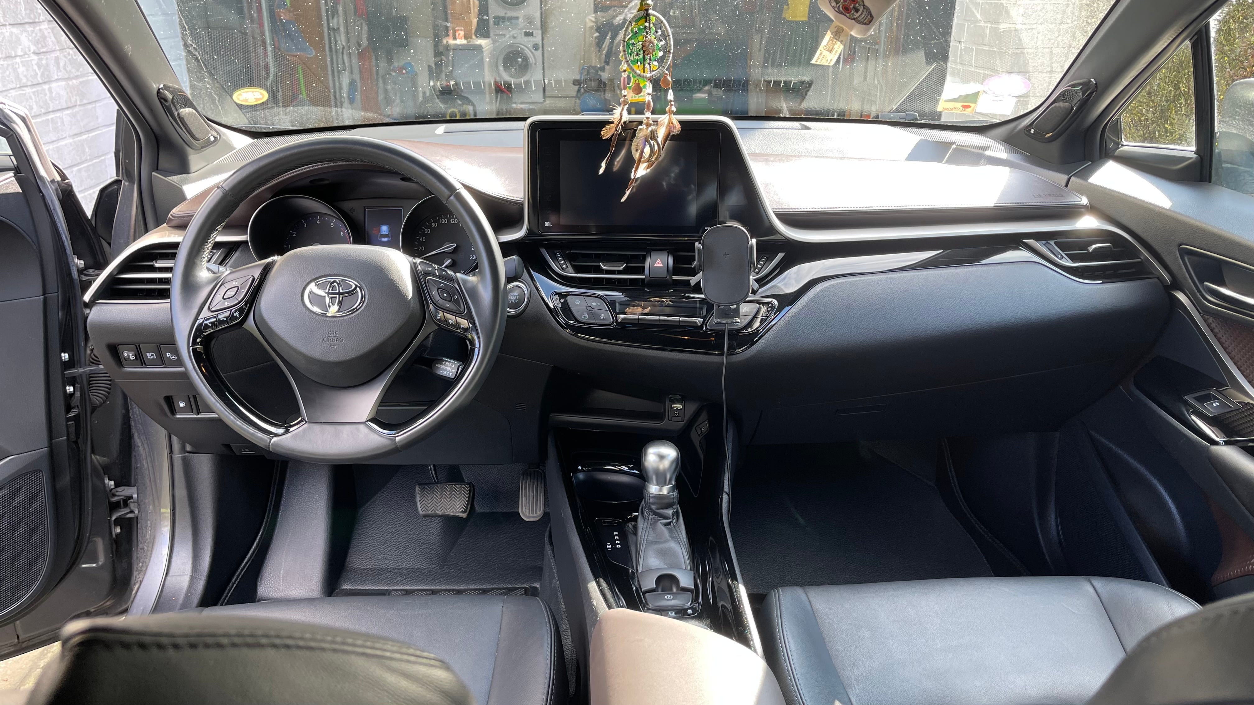 Toyota C-HR avec GPS
