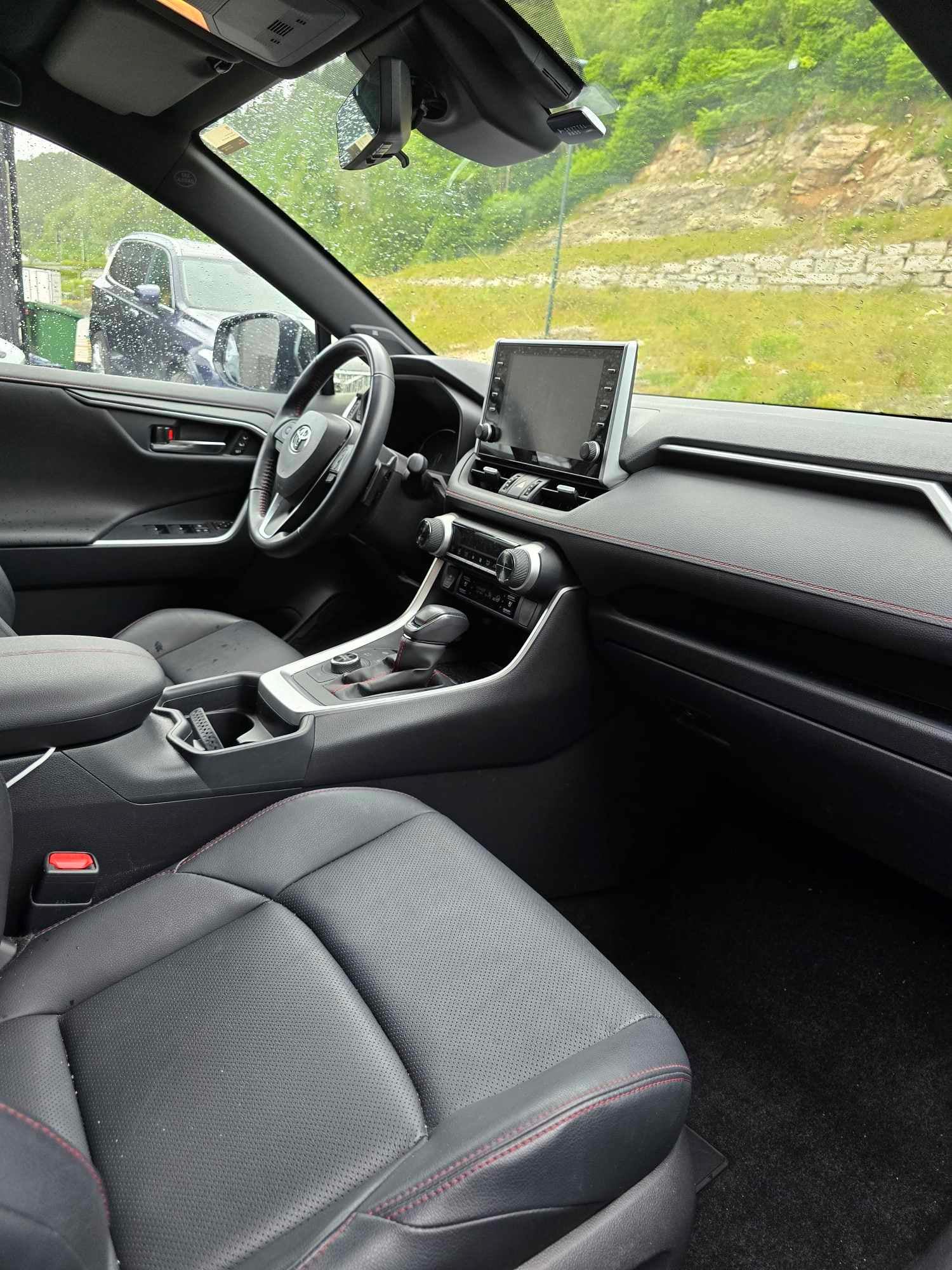Toyota RAV 4 Hybrid med Cruisekontroll