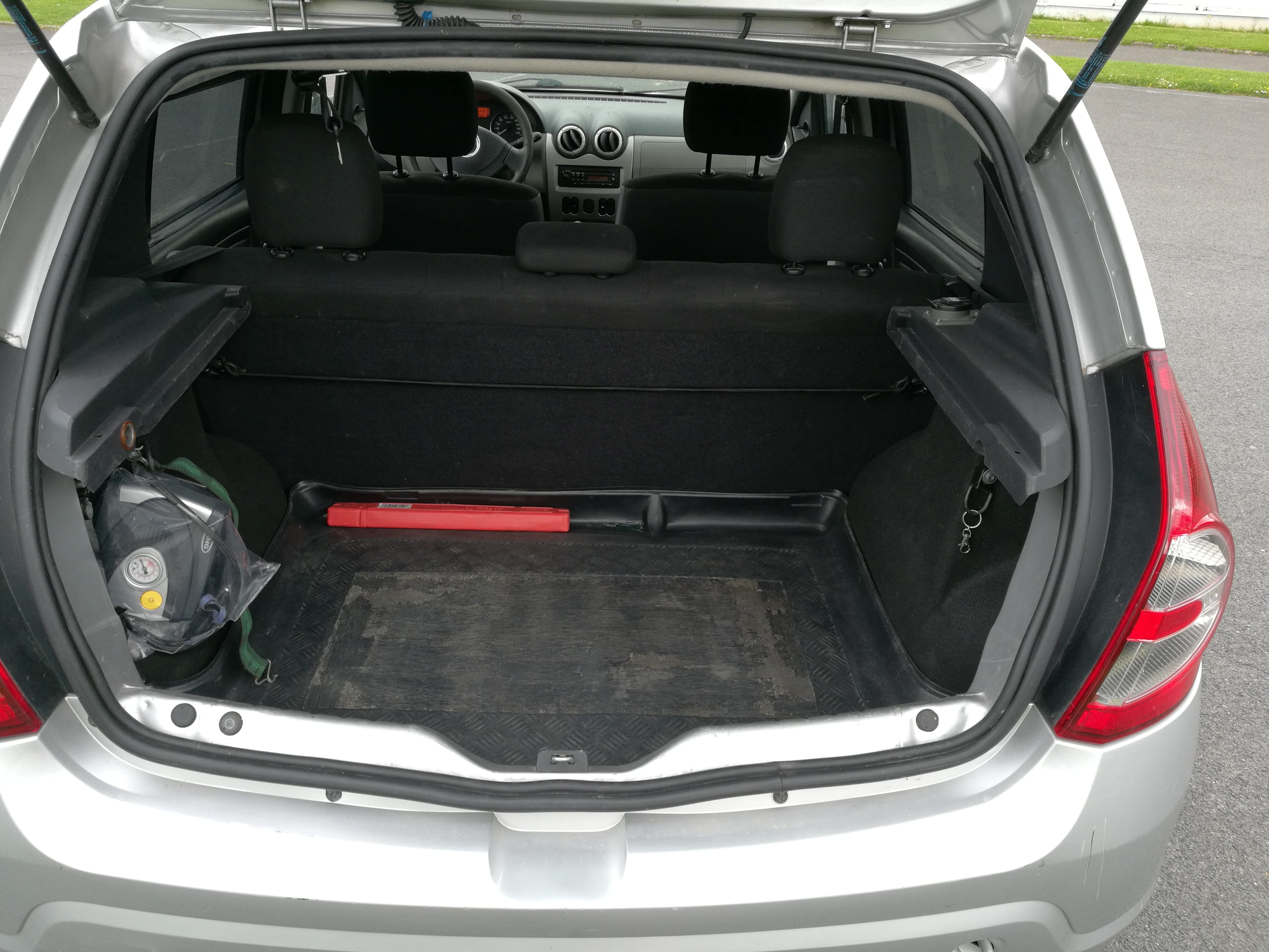 Dacia Sandero ECO-POLYVALENTE #2 avec Porte-vélos