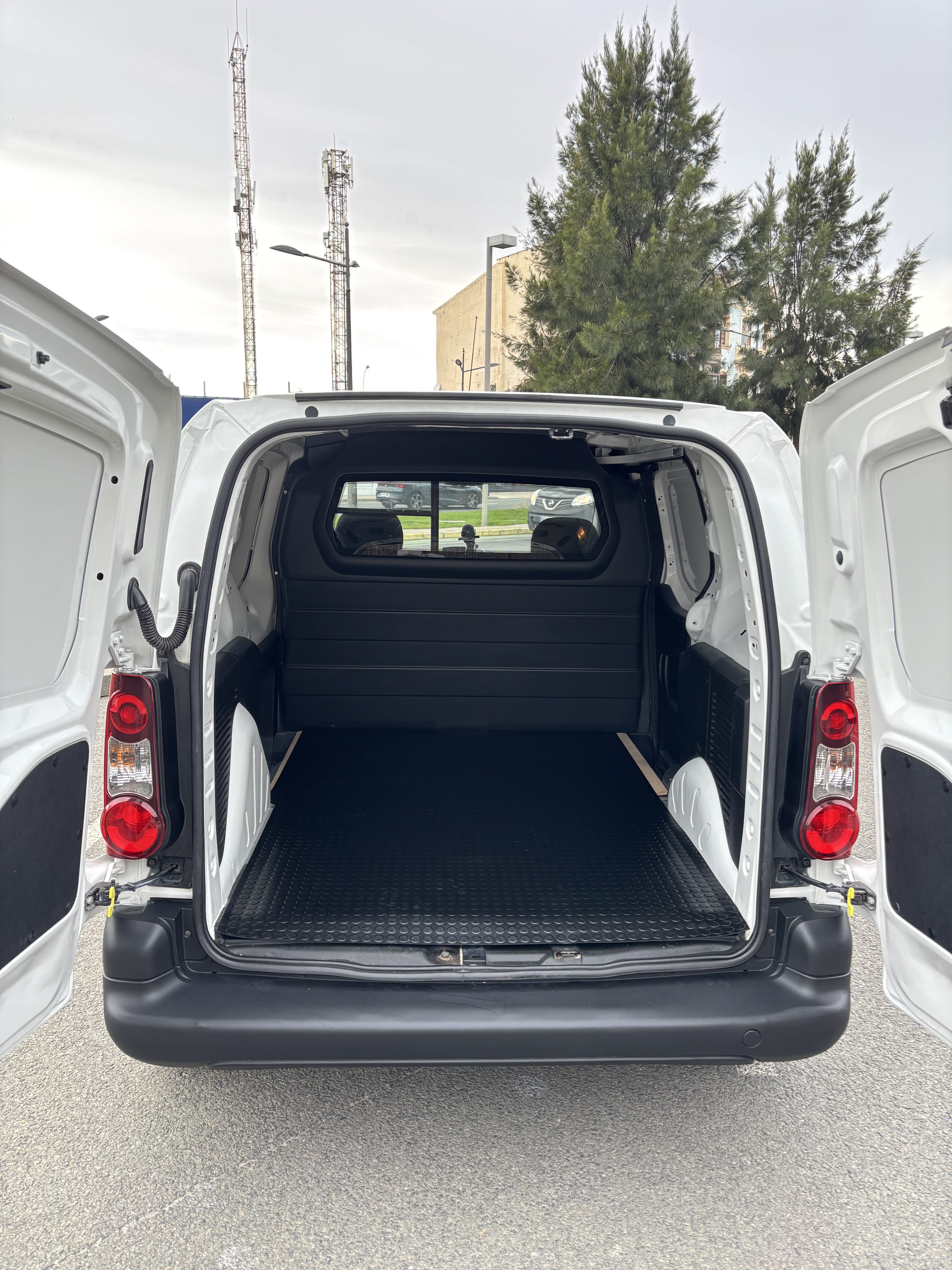 Citroen Berlingo con Puertos de carga USB