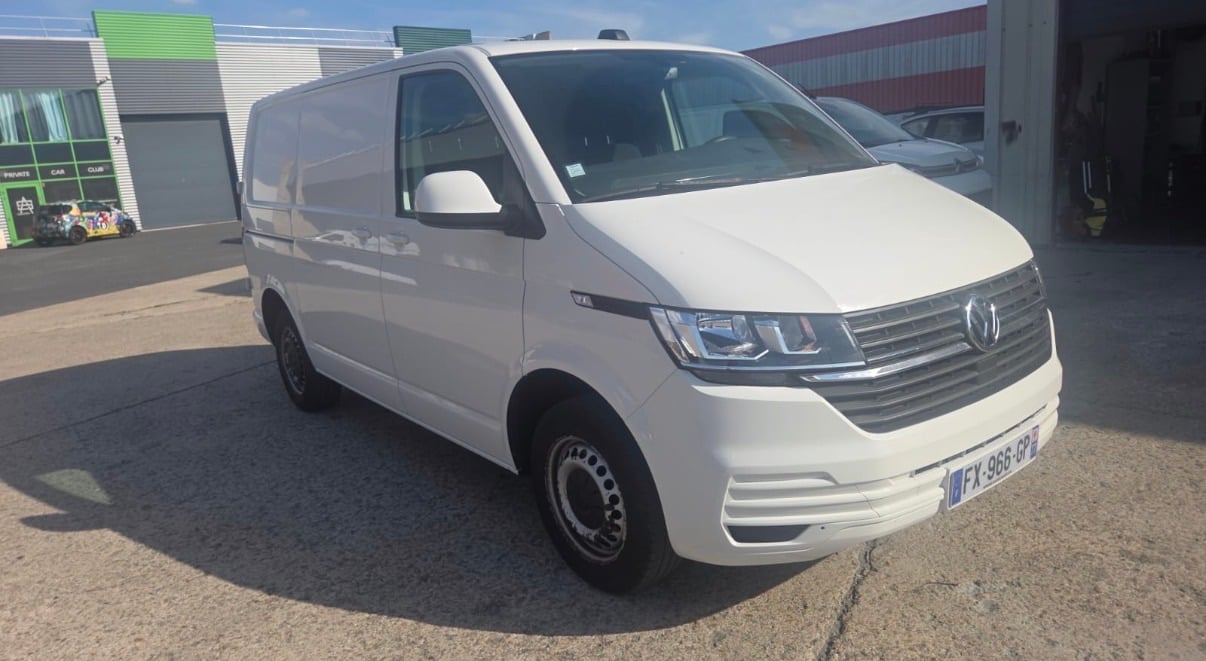 Volkswagen Transporter 6.1 Business Line avec Climatisation