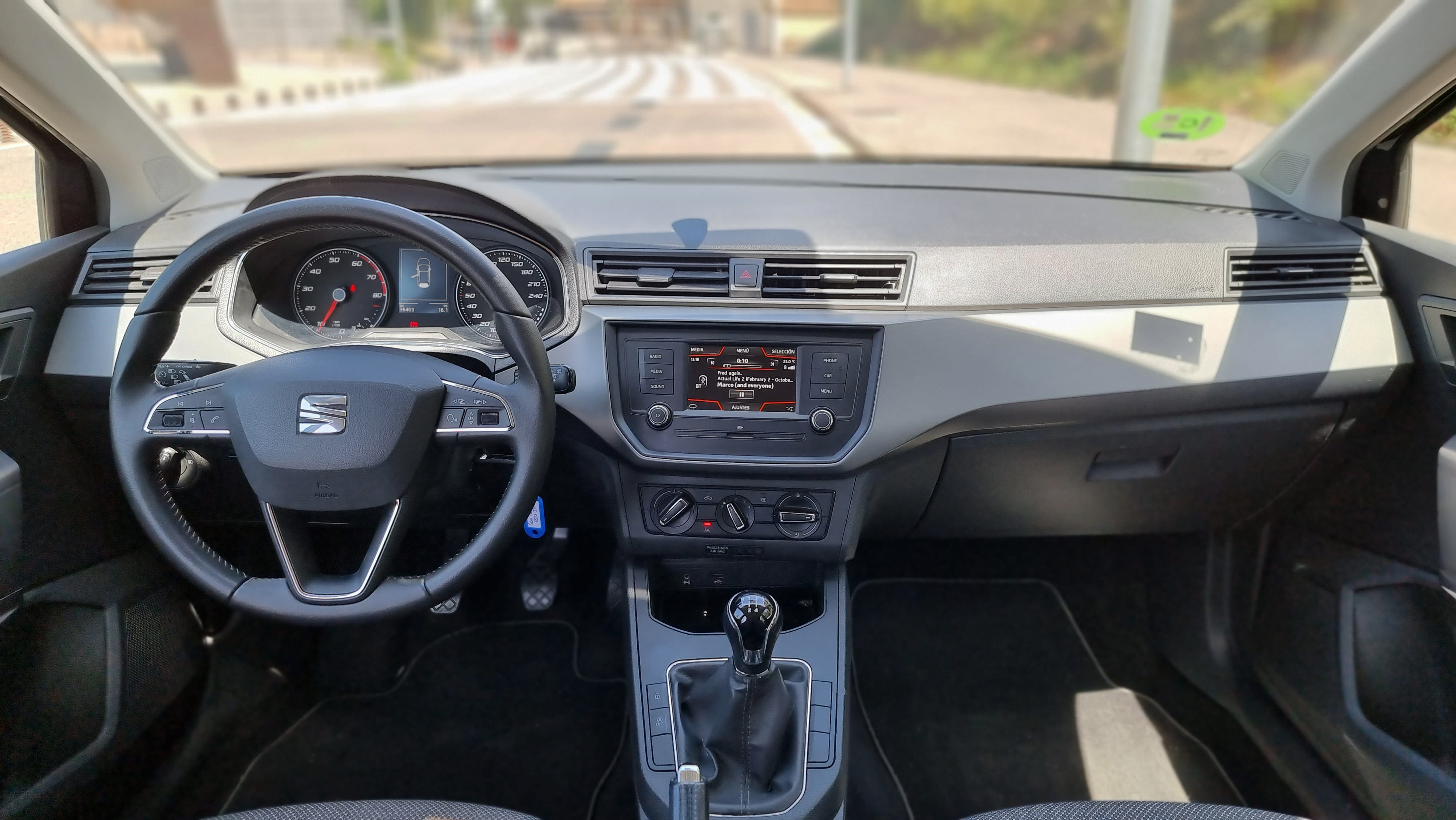 Seat Ibiza Black Edition TSI avec Audio Bluetooth
