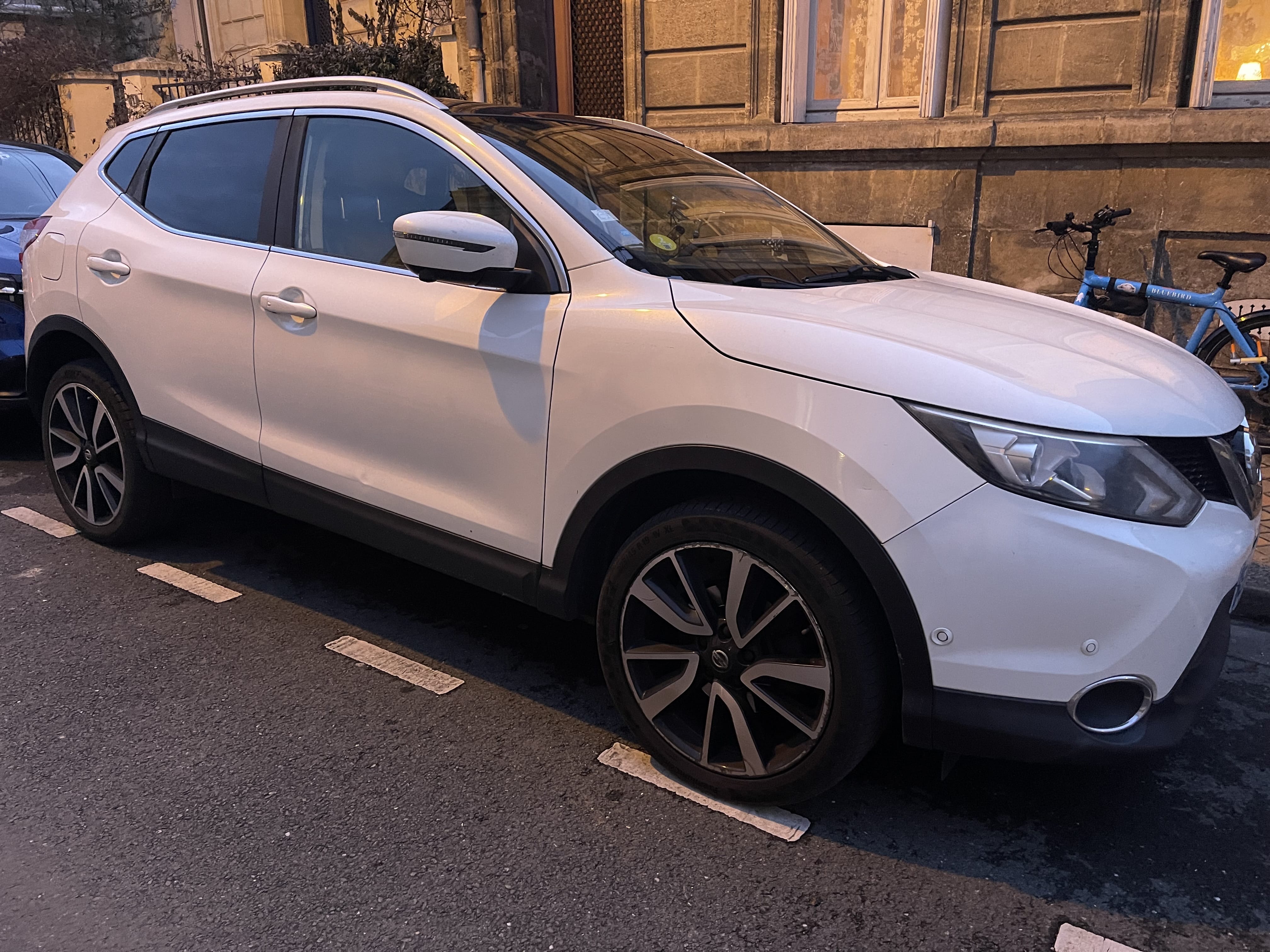 Nissan Qashqai avec Climatisation