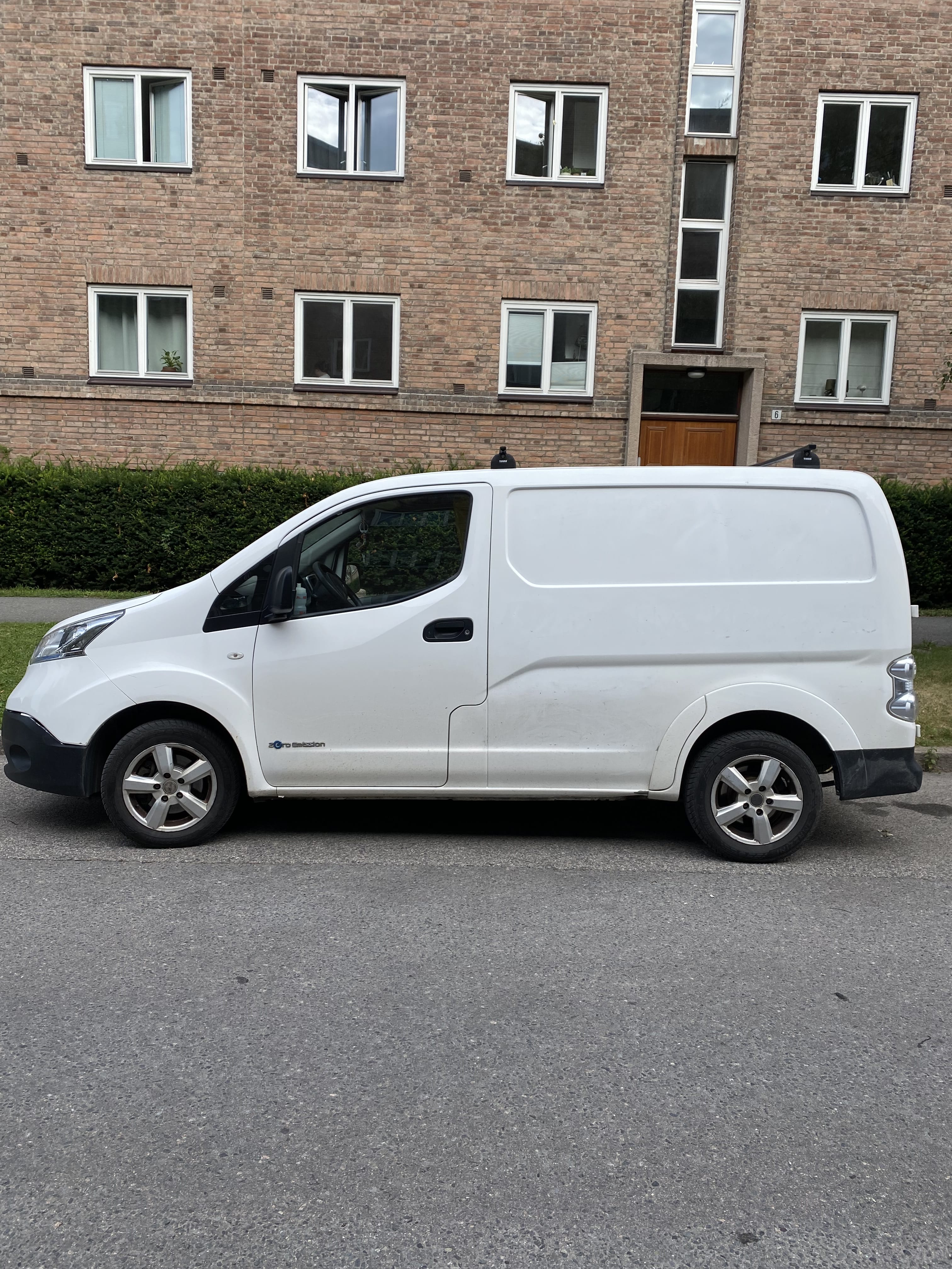 Nissan e-NV200 Varebil med Vinterdekk