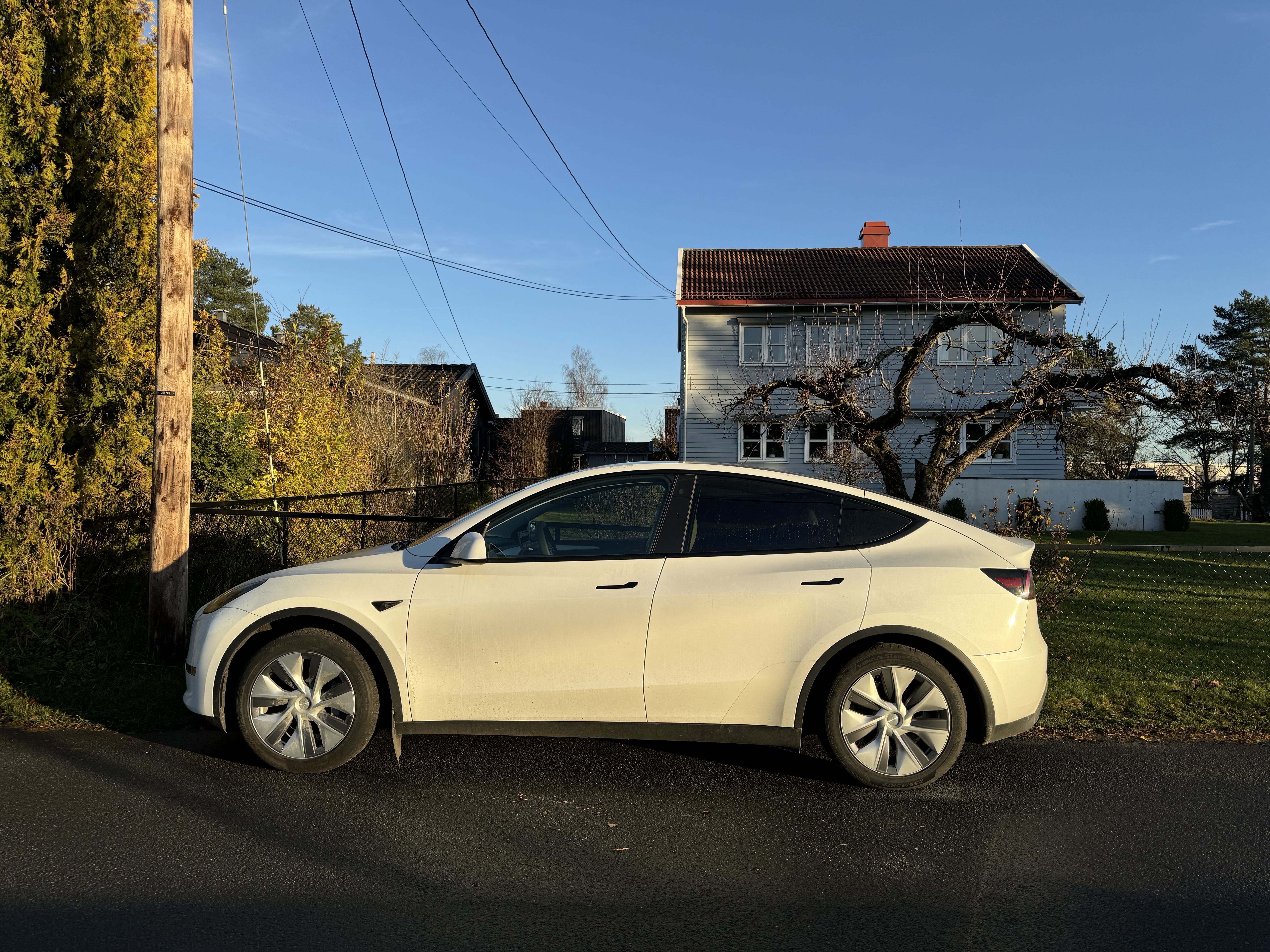 Tesla Model Y Long Range med Aircondition