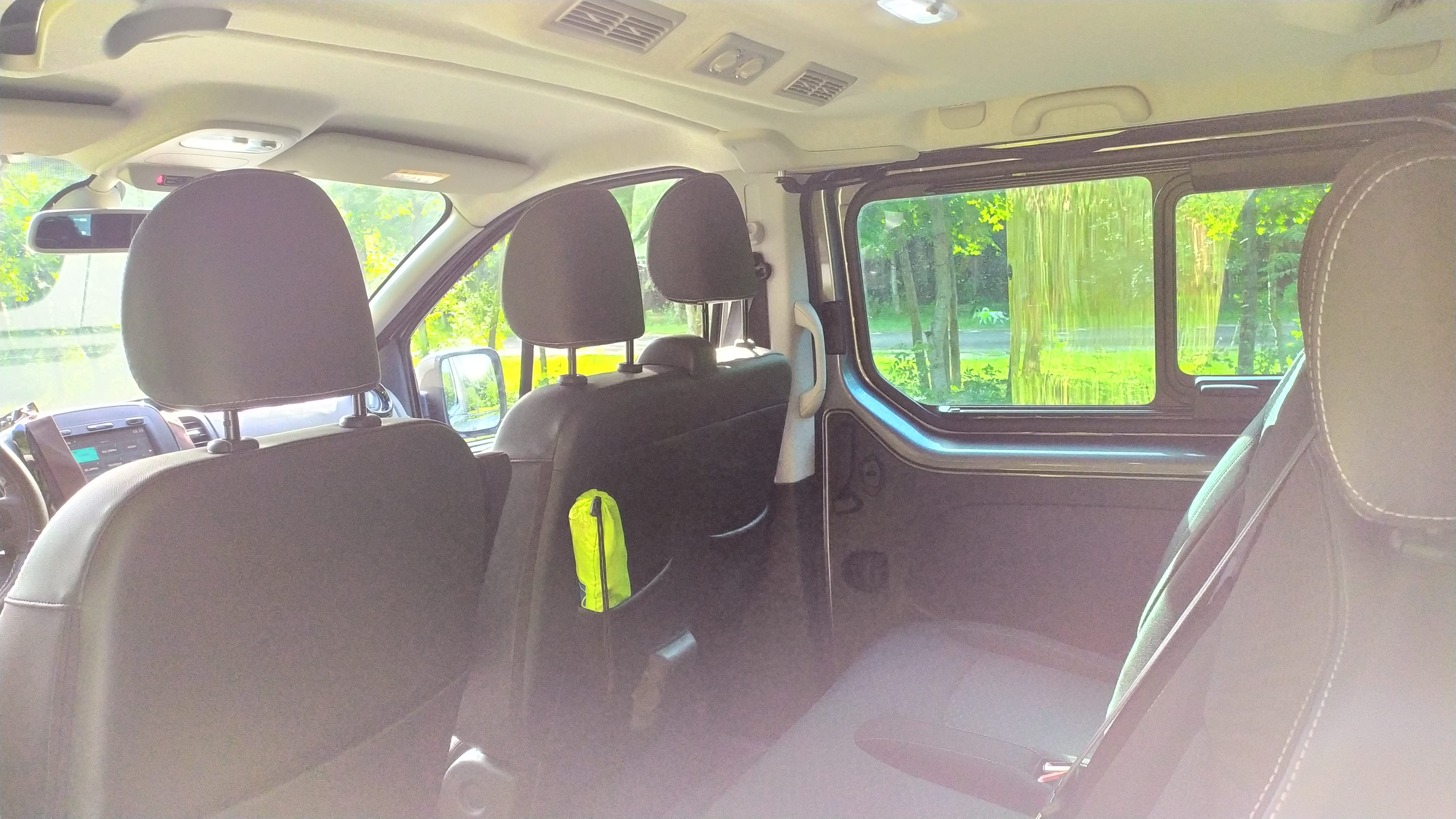 Opel Vivaro Combi 1.6L bi-turbo 9 places pack business avec Chaines