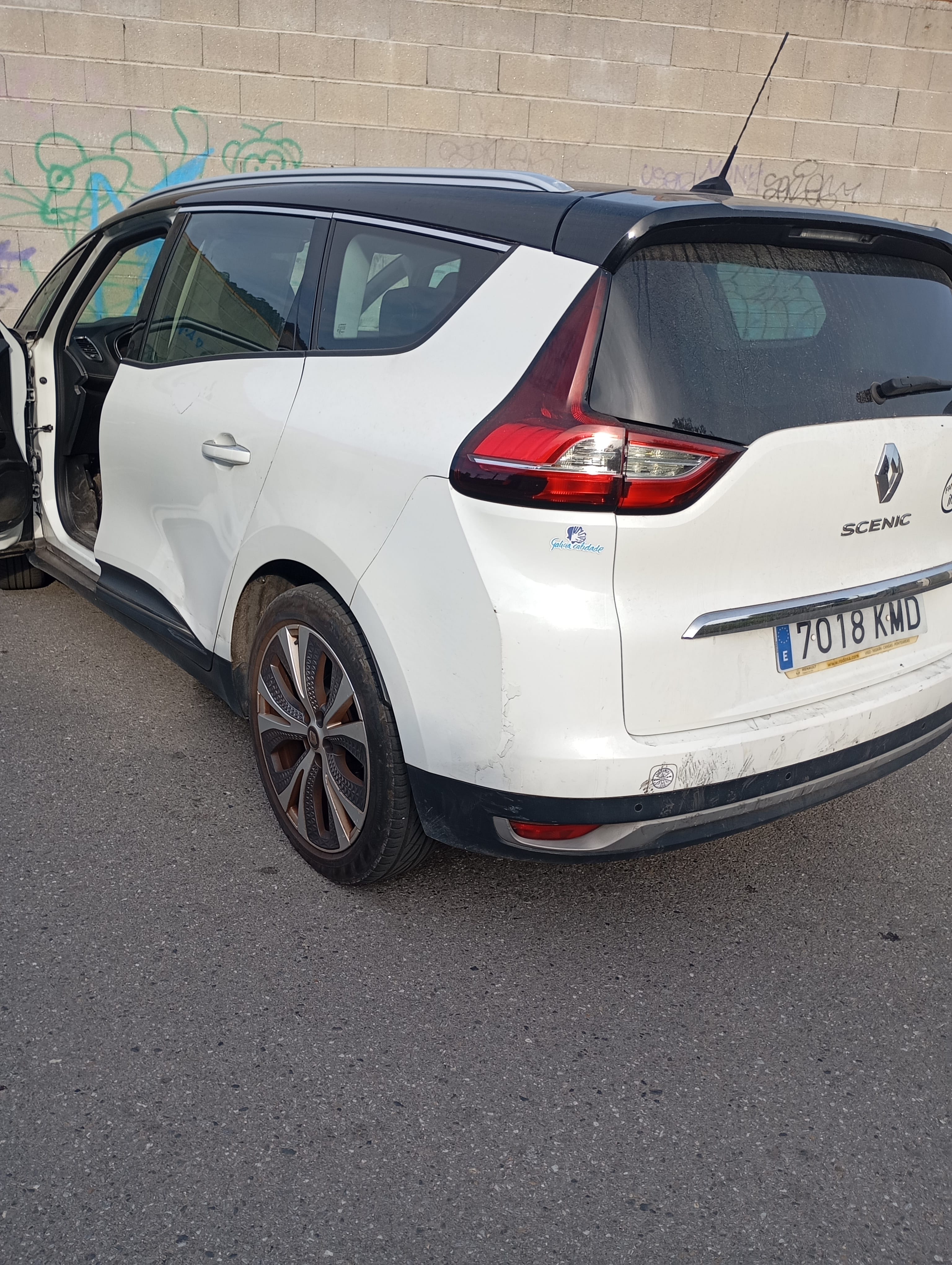Renault Grand Scenic con Cámara de marcha atrás