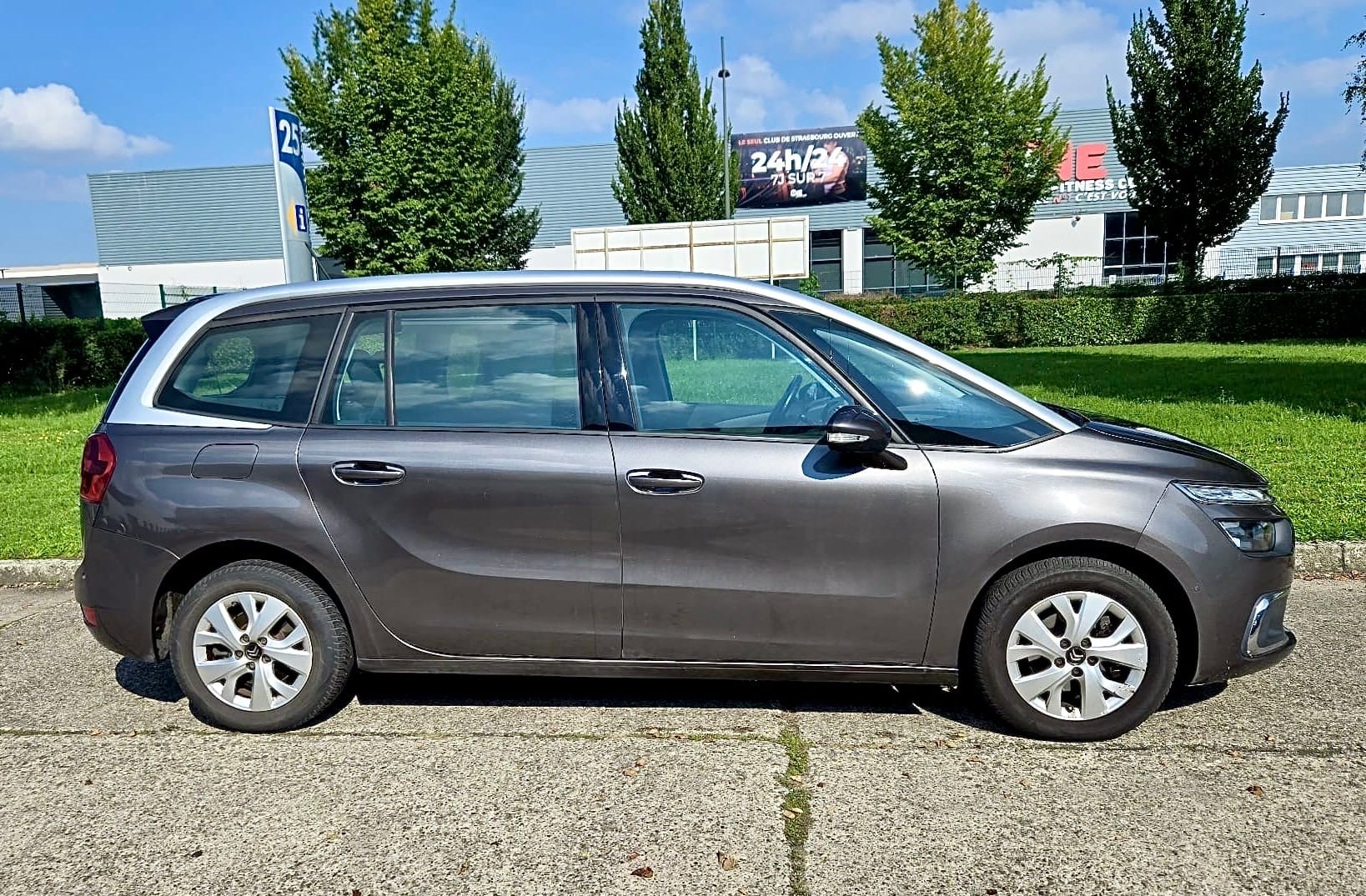 Citroen C4 Grand Picasso avec Climatisation
