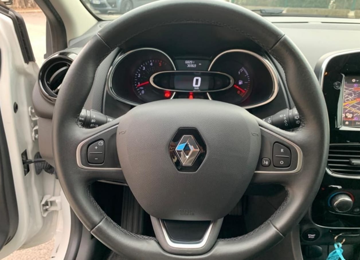 Renault Clio with Bluetooth audio