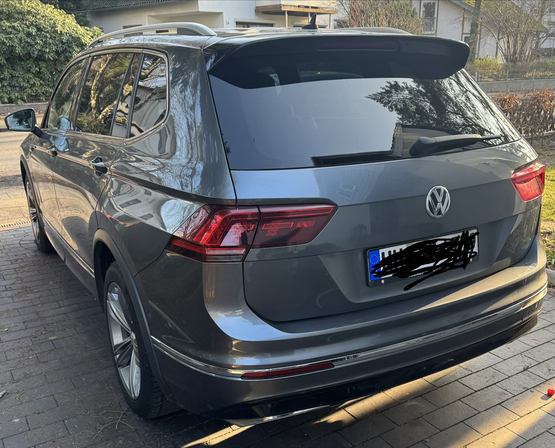 Volkswagen Tiguan mit Navigationsgerät