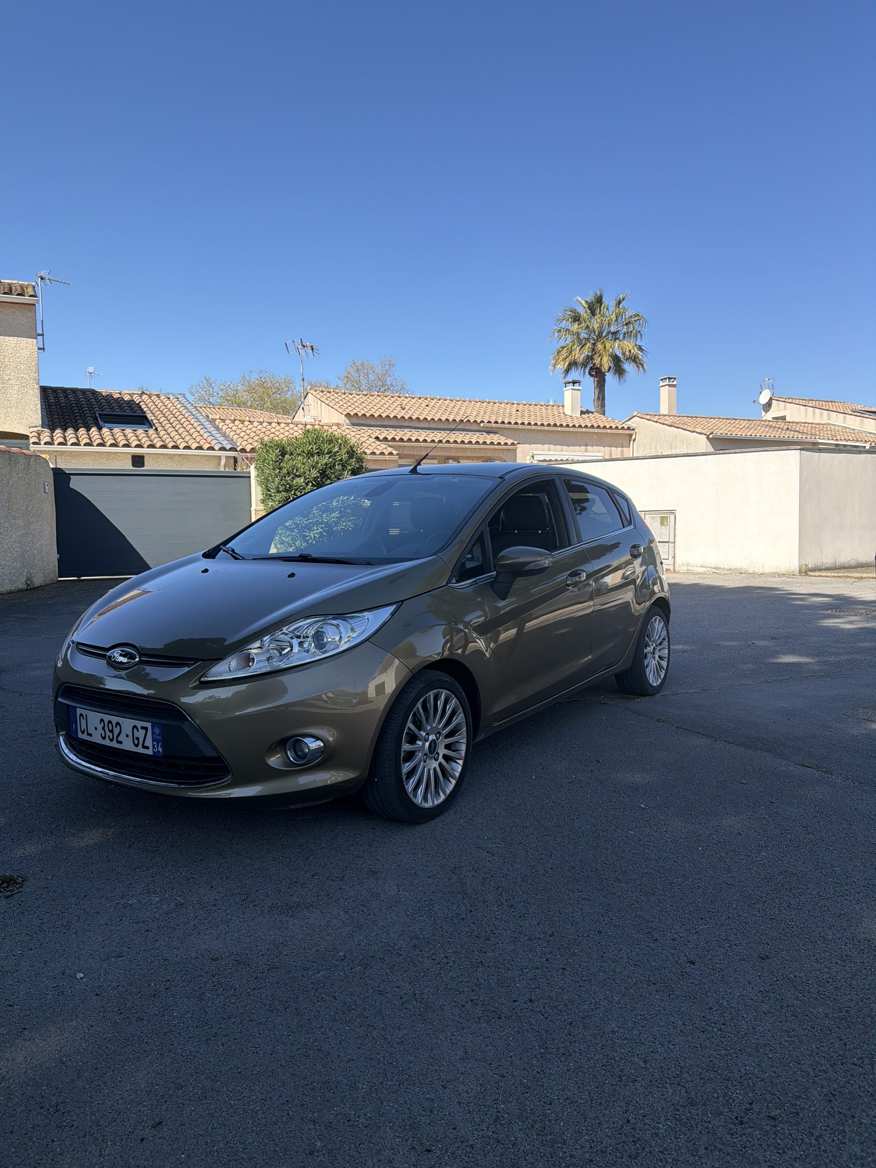 Ford Fiesta Boîte automatique, 2012, Essence 95, automatique