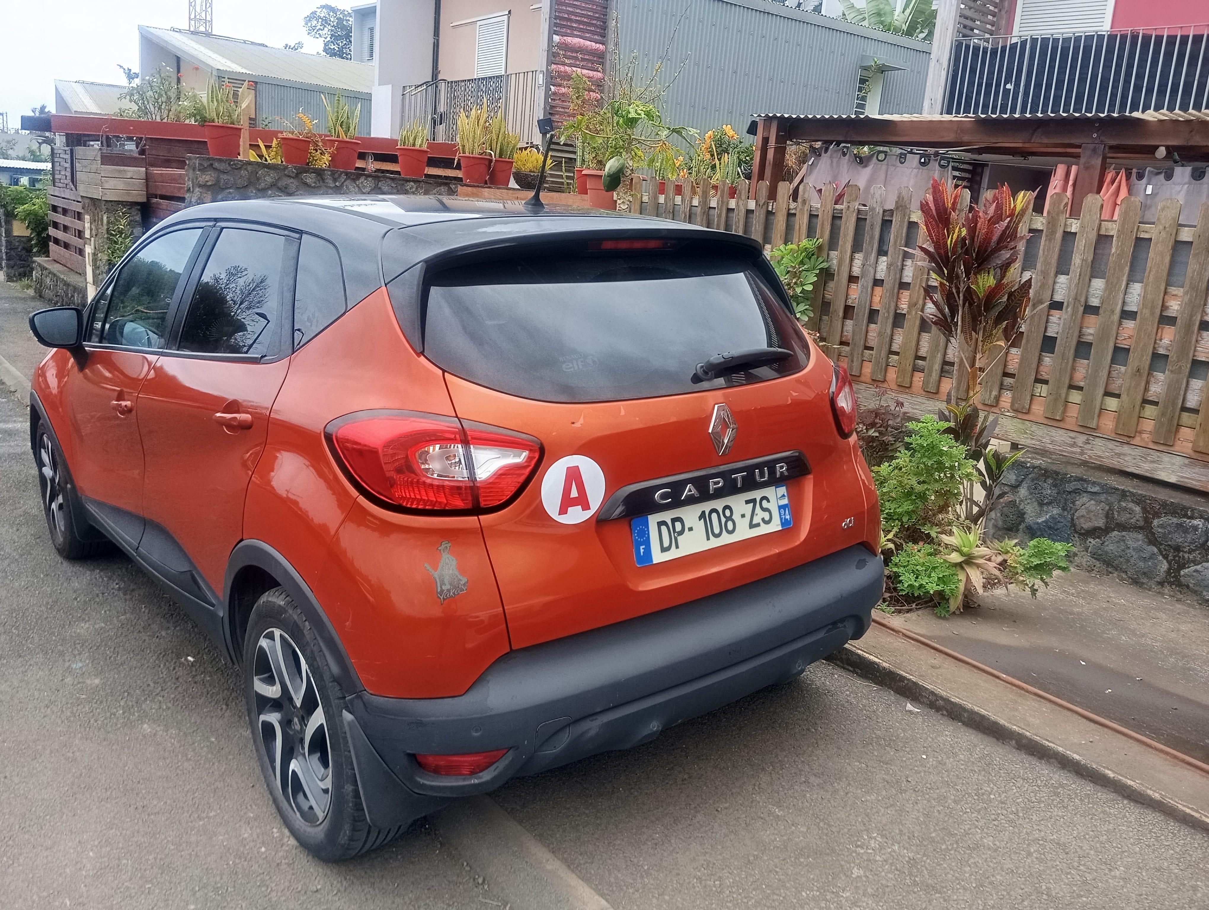 Renault Captur 1.5 DCI 90CV avec GPS