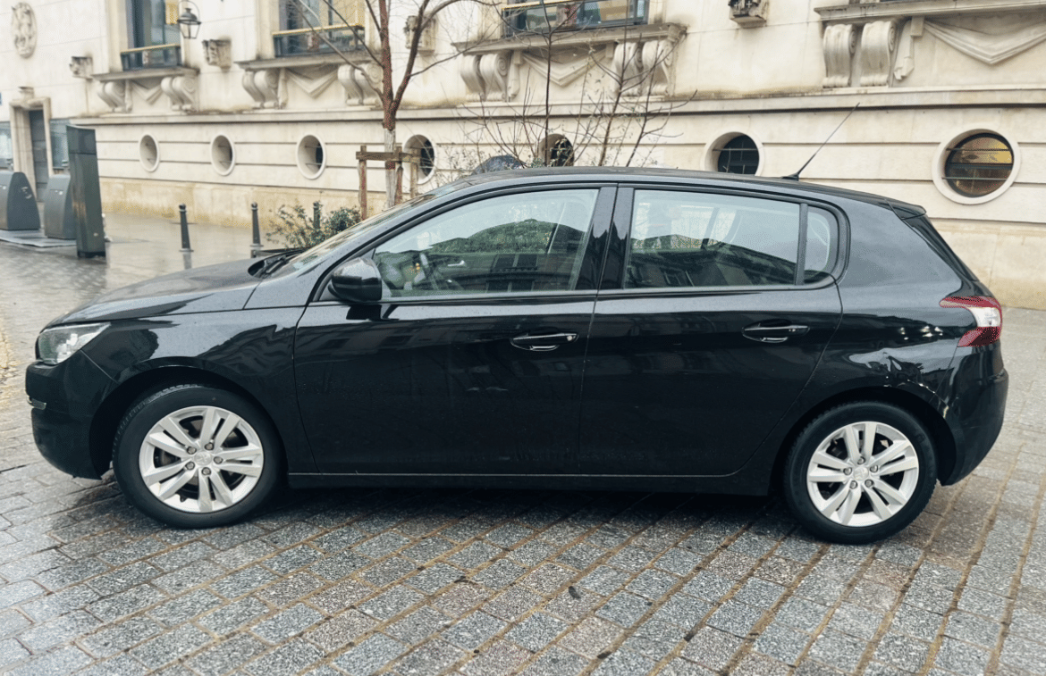 Peugeot 308, 2016, Diesel, automatique
