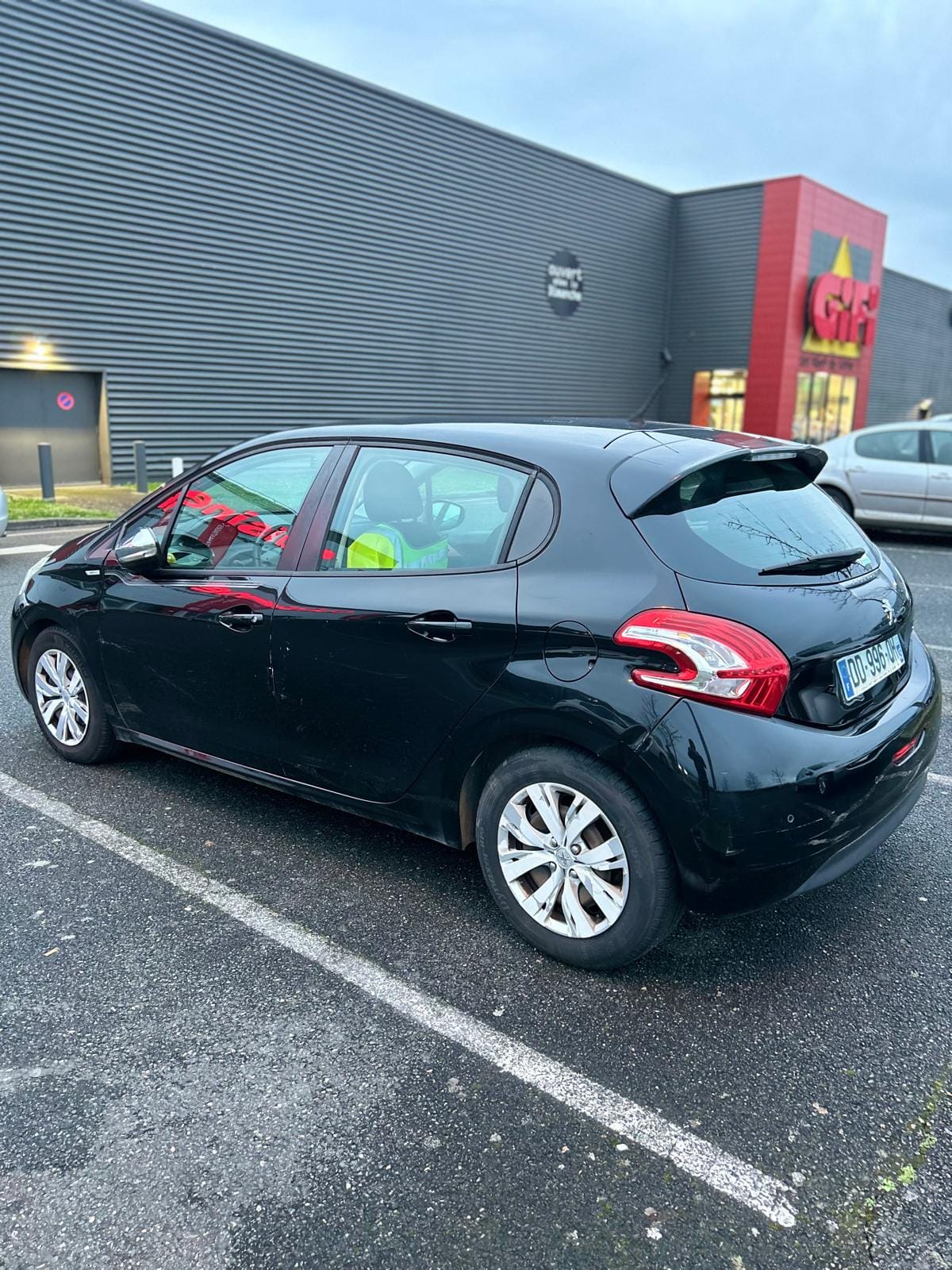 Peugeot 208 avec Régulateur de vitesse