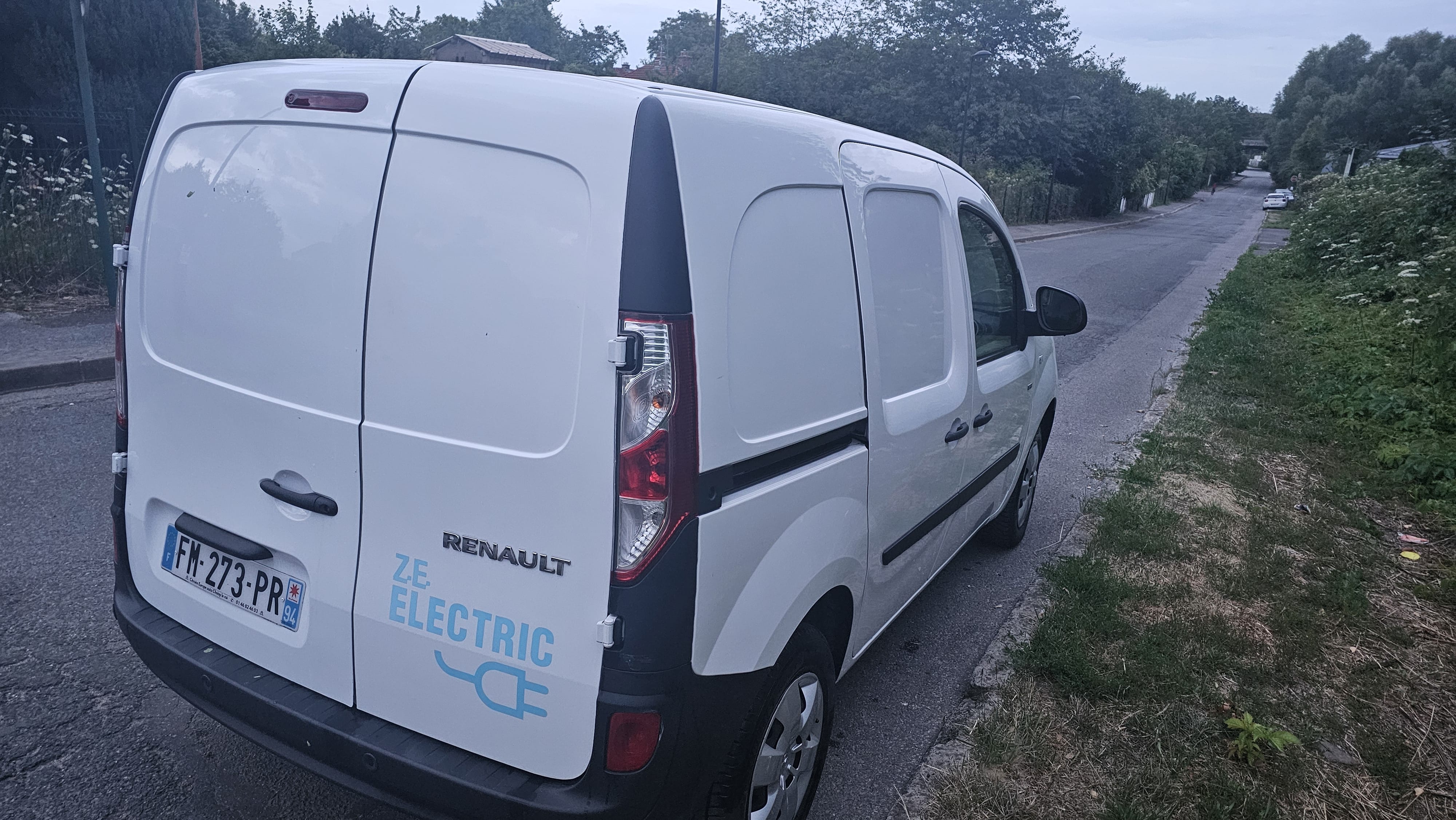 Renault Kangoo Express ZE Électrique grand autonomie avec GPS