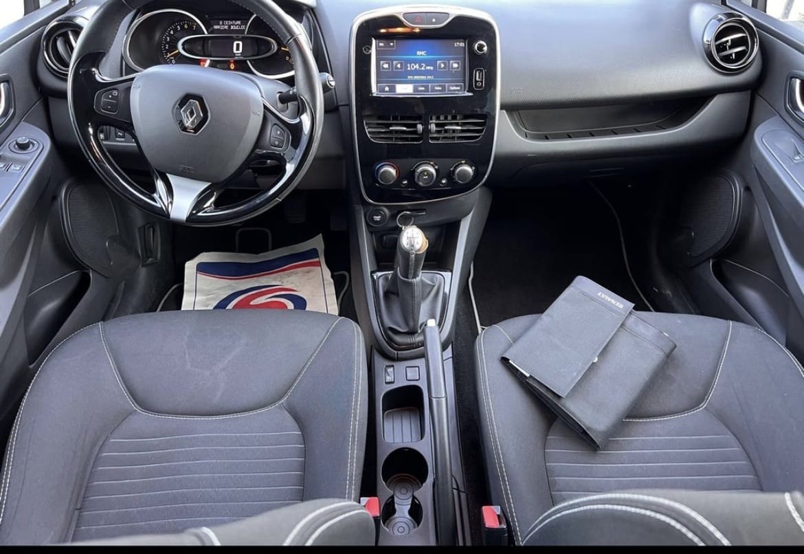 Renault Clio Estate avec GPS
