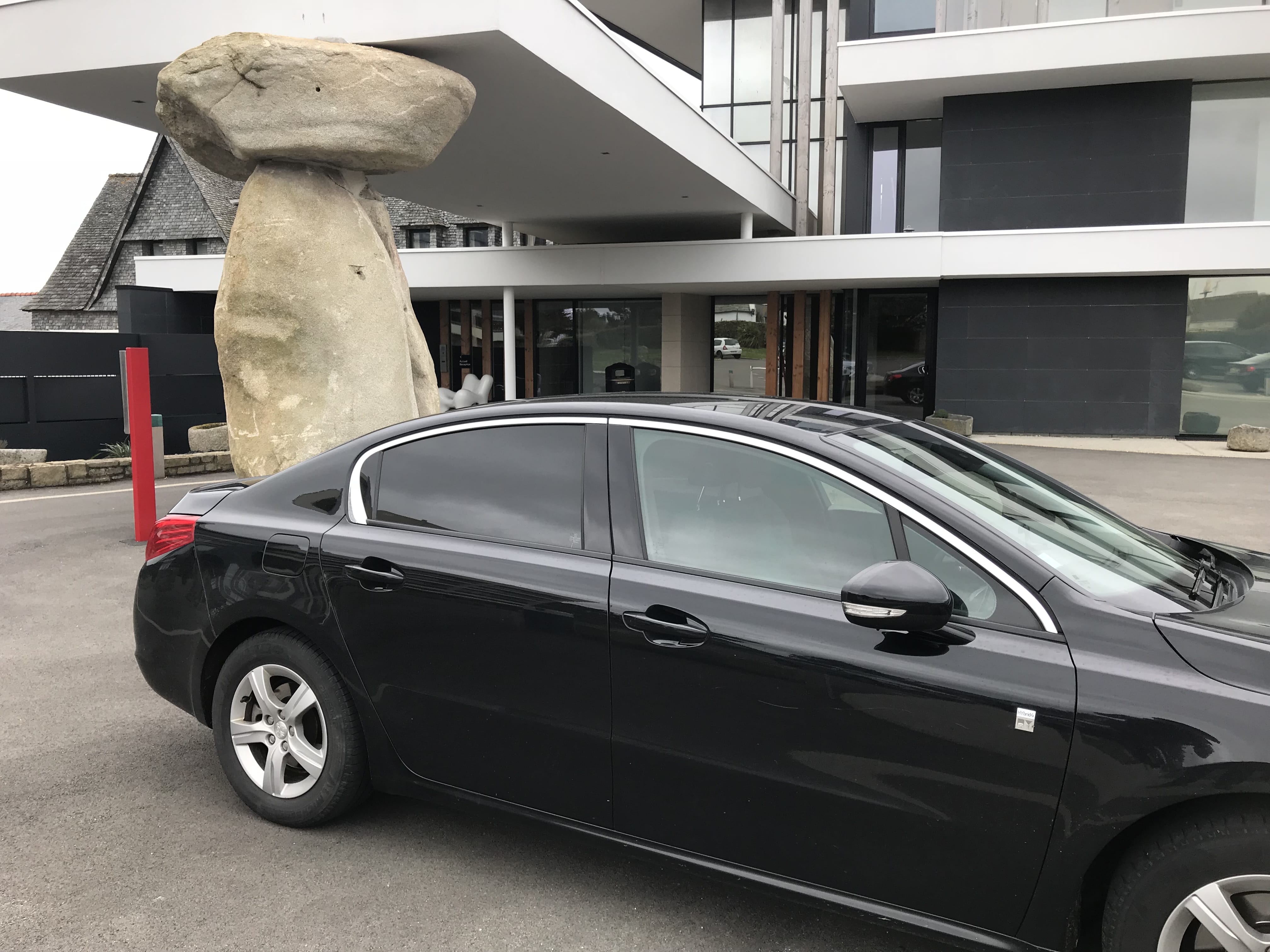 Peugeot 508 Hybrid4 avec GPS