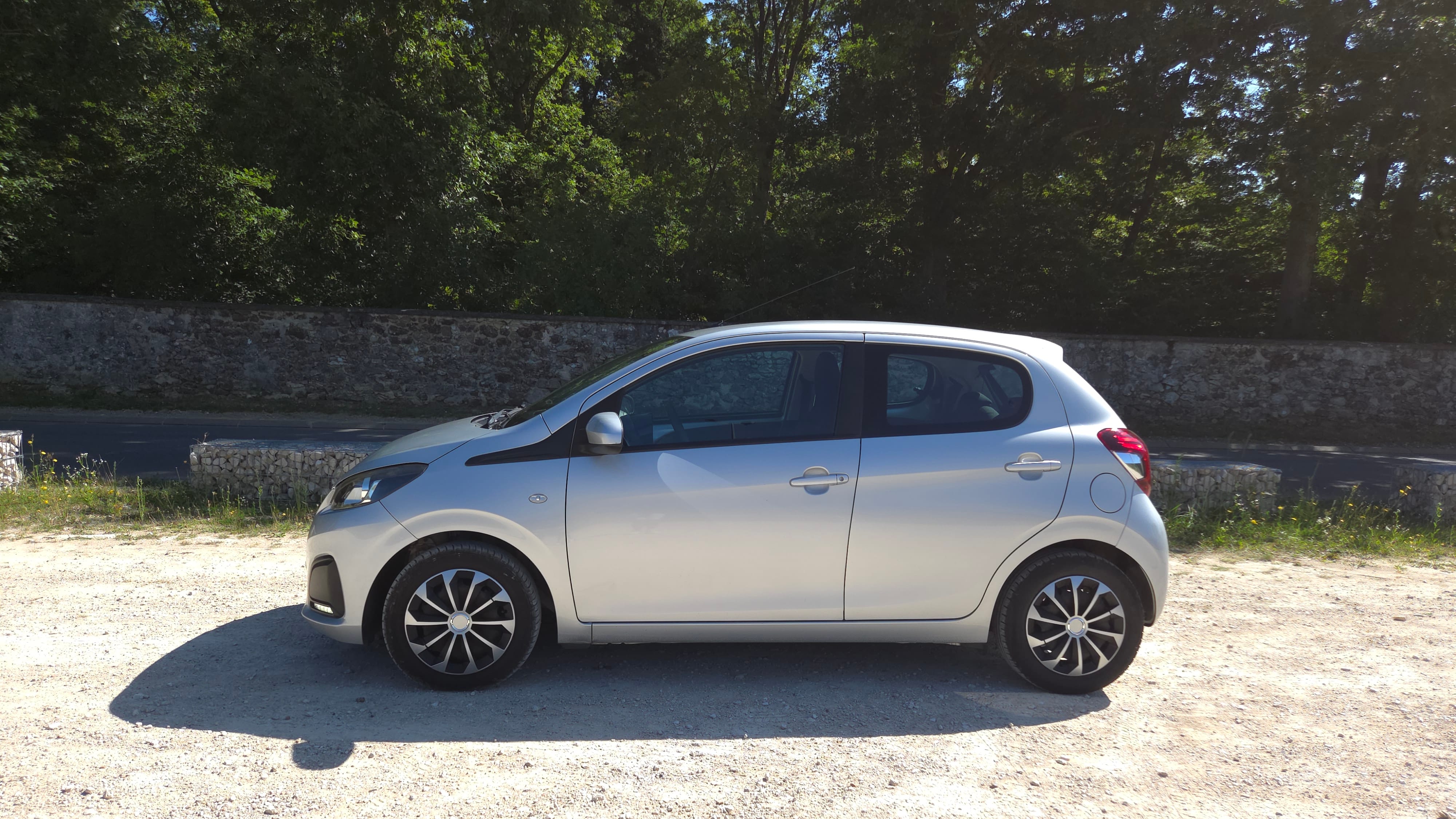 Peugeot 108 MELUN avec Climatisation