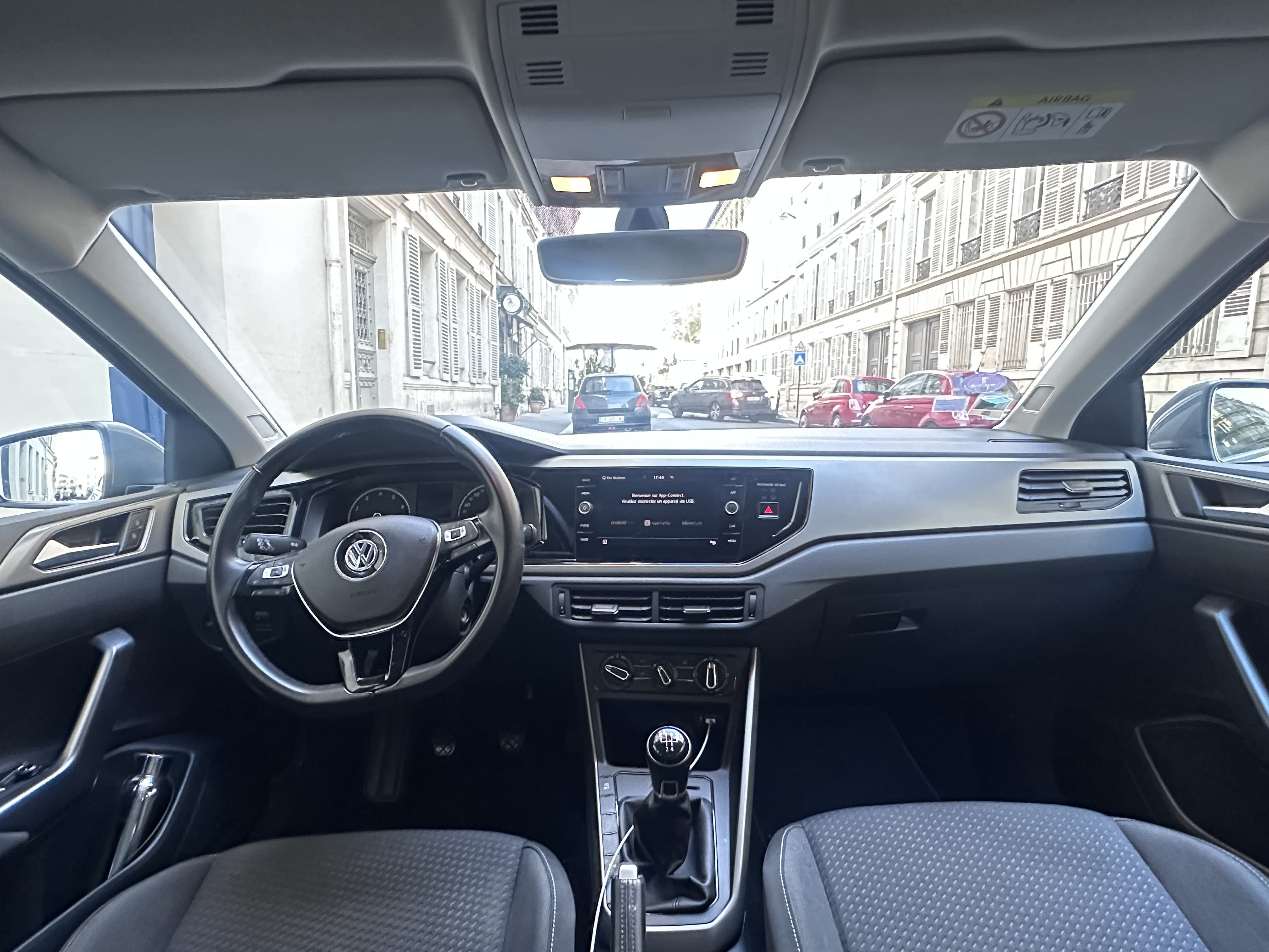 Volkswagen Polo avec GPS