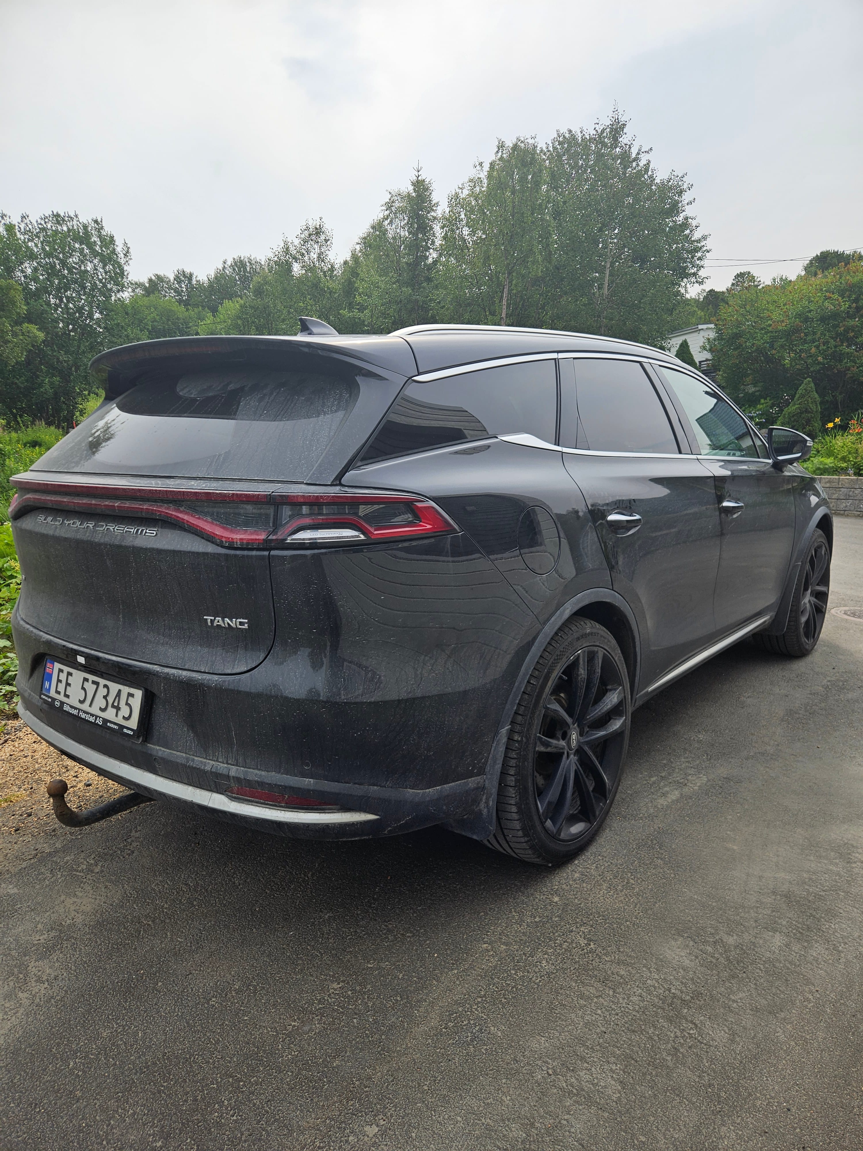 BYD Tang med Ryggekamera