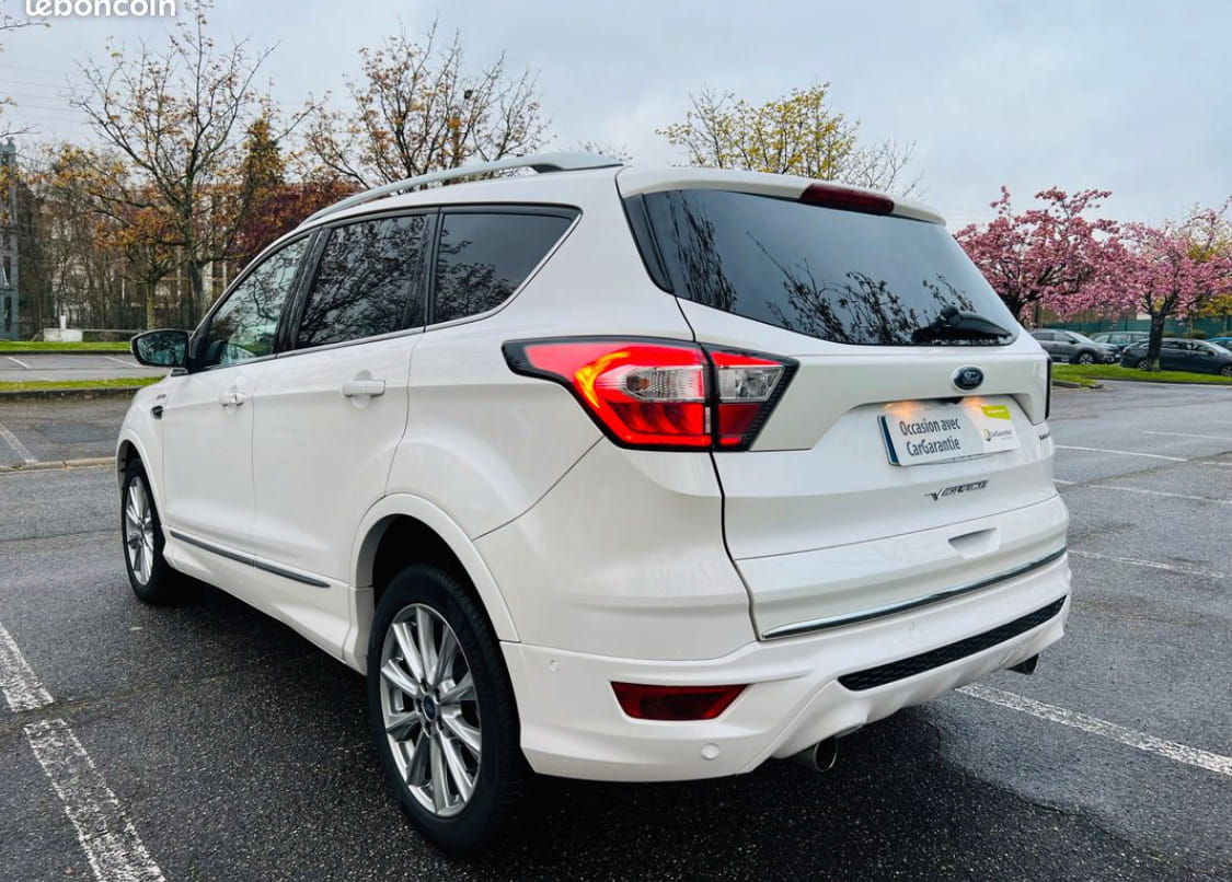 Ford Kuga 1.5 Flexifuel 150CV avec Caméra de recul