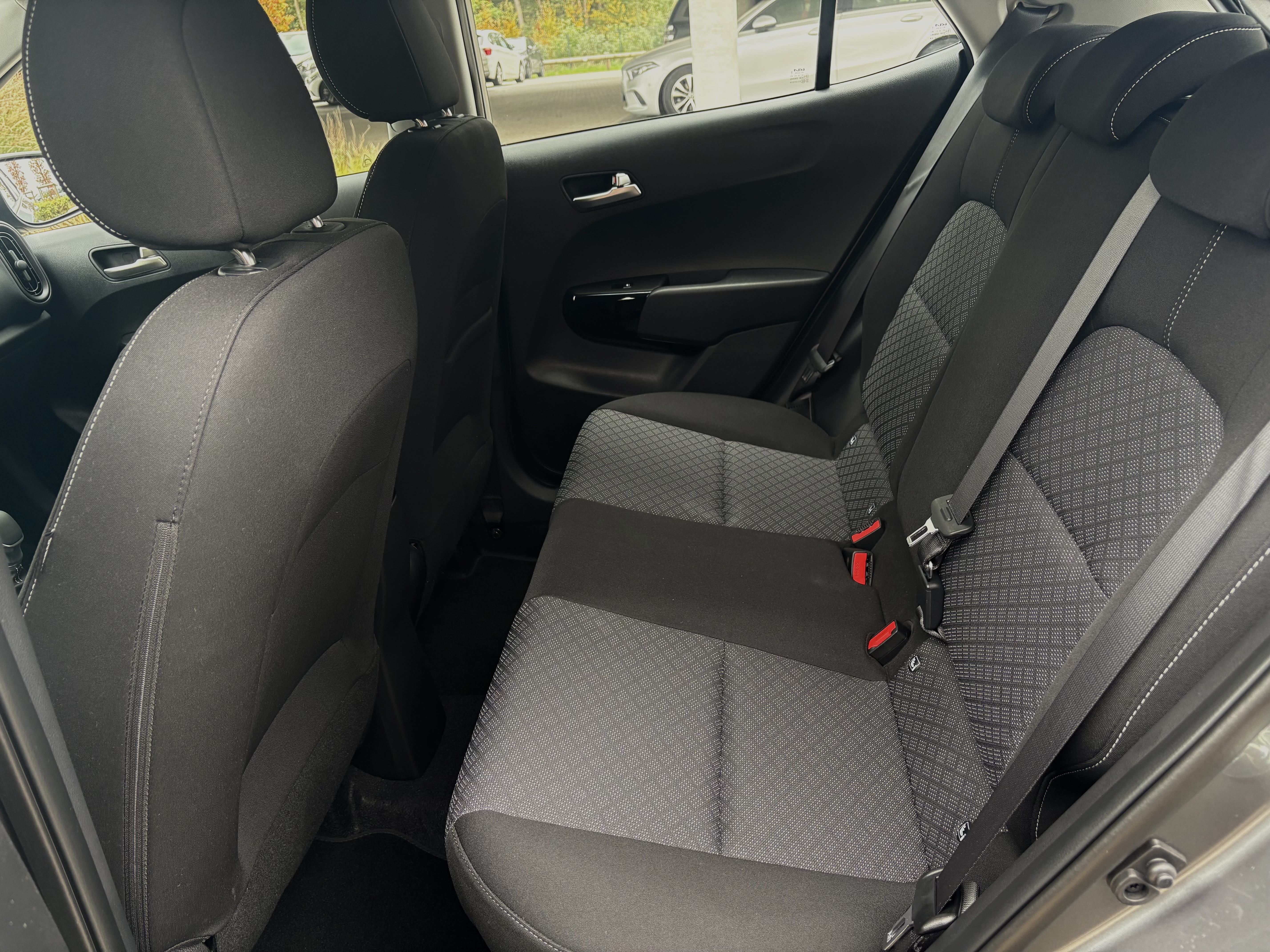 Kia Picanto Boîte automatique avec Entrée audio / iPod