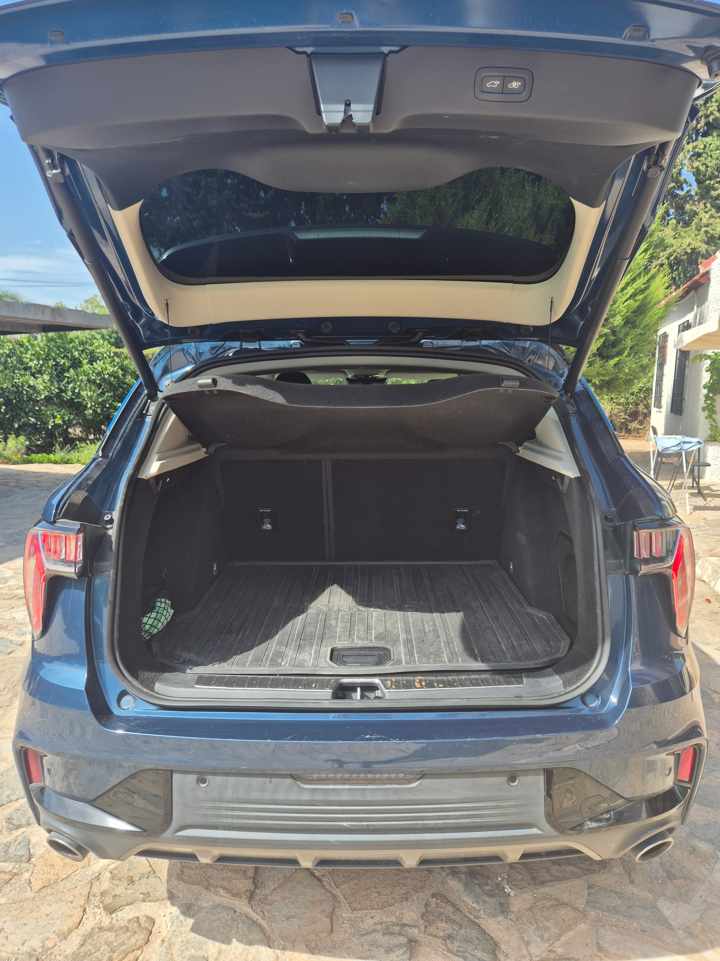 Lynk & Co 01 con Audio Bluetooth