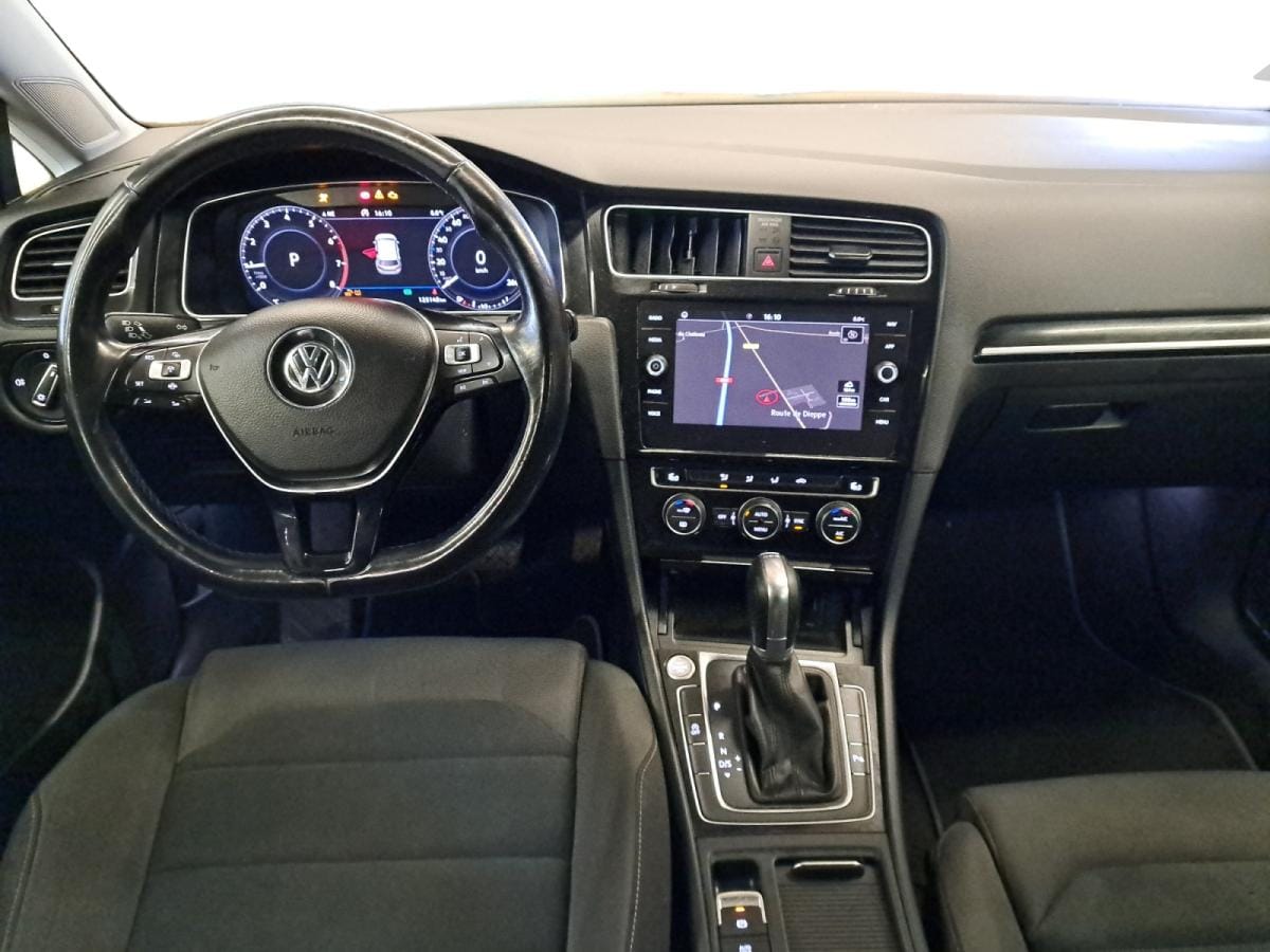 Volkswagen Golf mit Tempomat