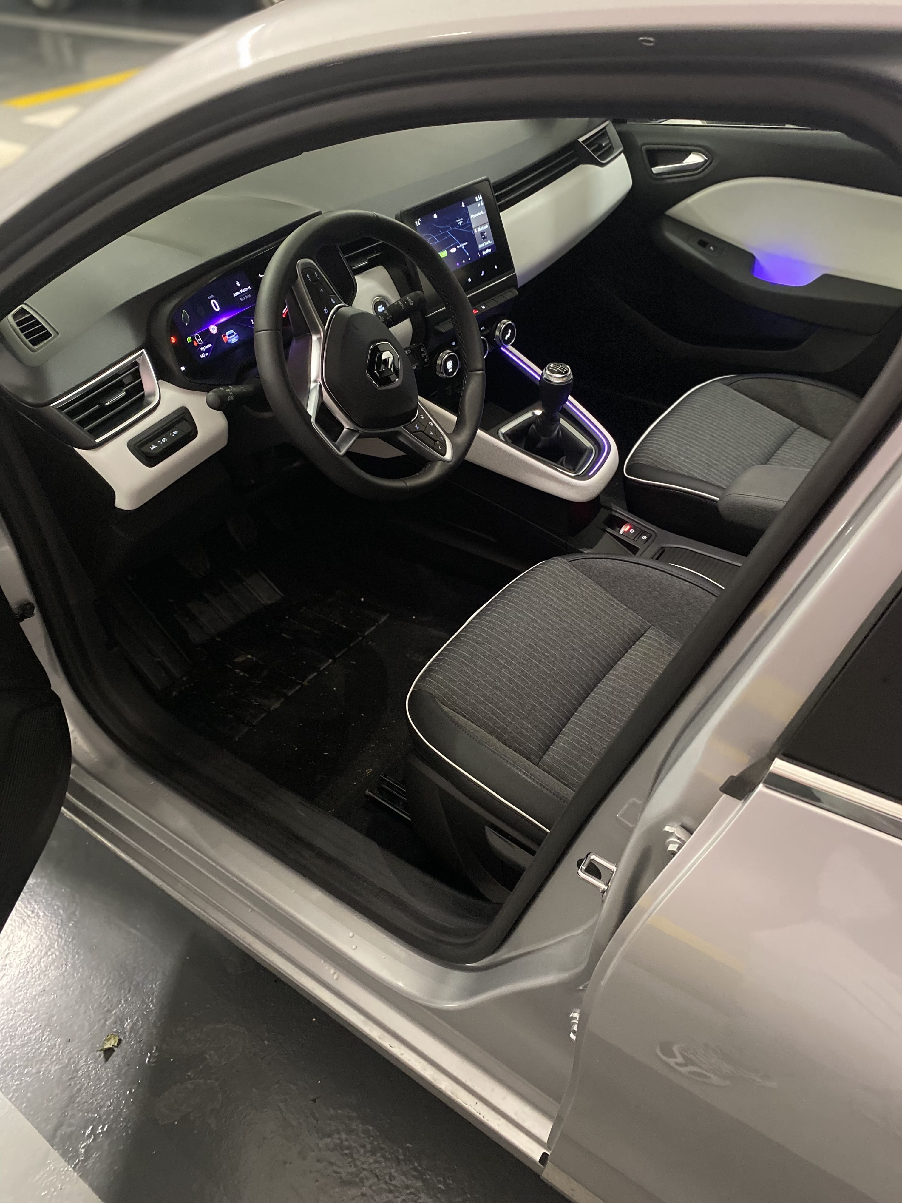 Renault Clio, 2022, Essence 98