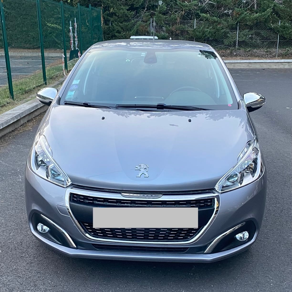 Peugeot 208 1.2 110CH ALLURE BUSINESS avec Climatisation