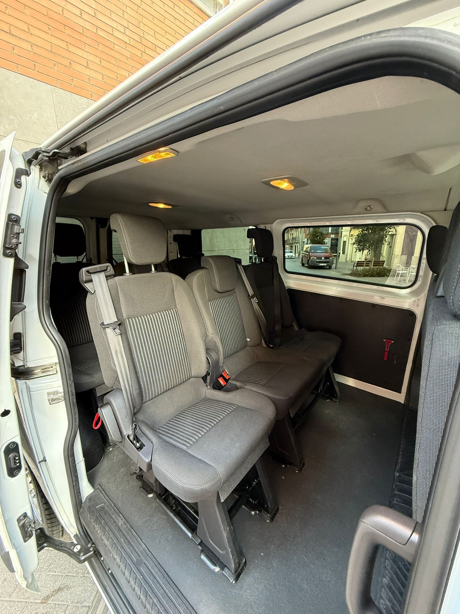 Ford Transit Custom Kombi con Apple CarPlay