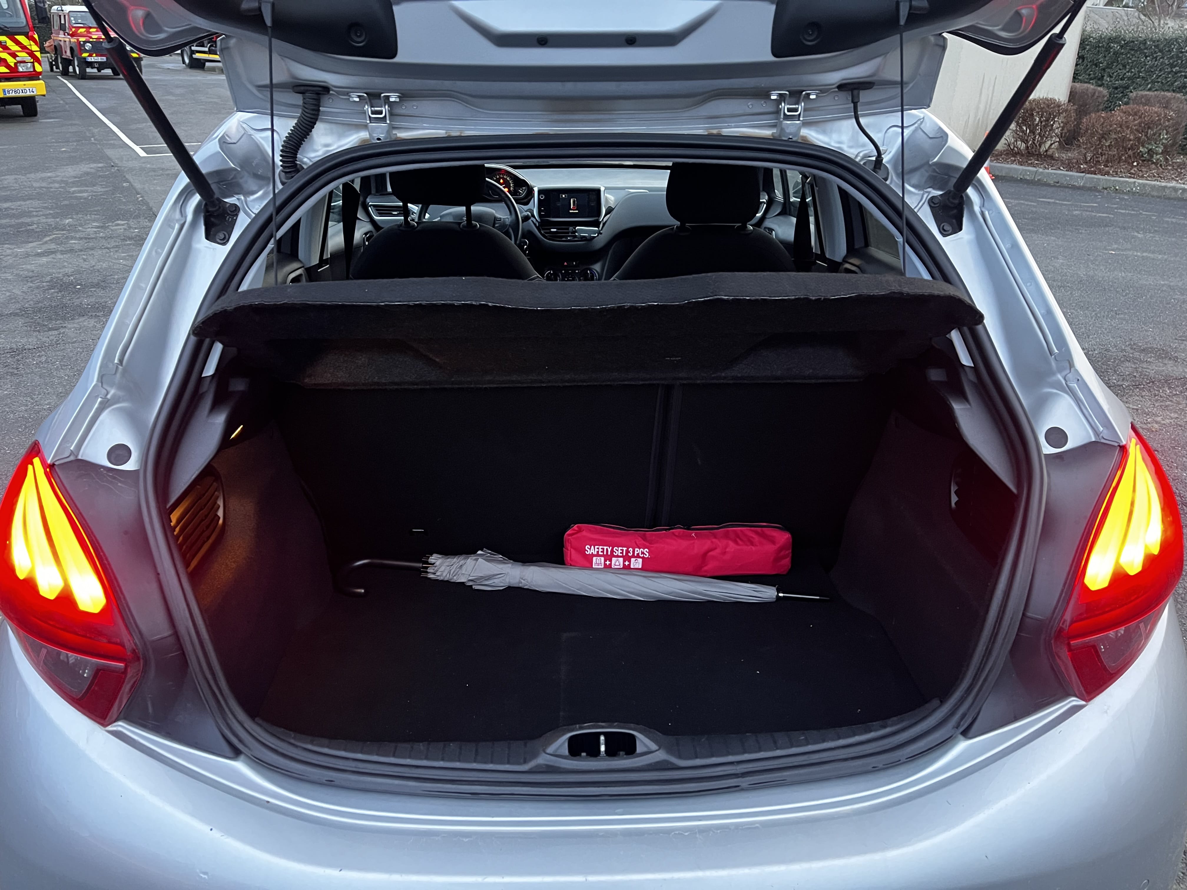 Peugeot 208 avec GPS