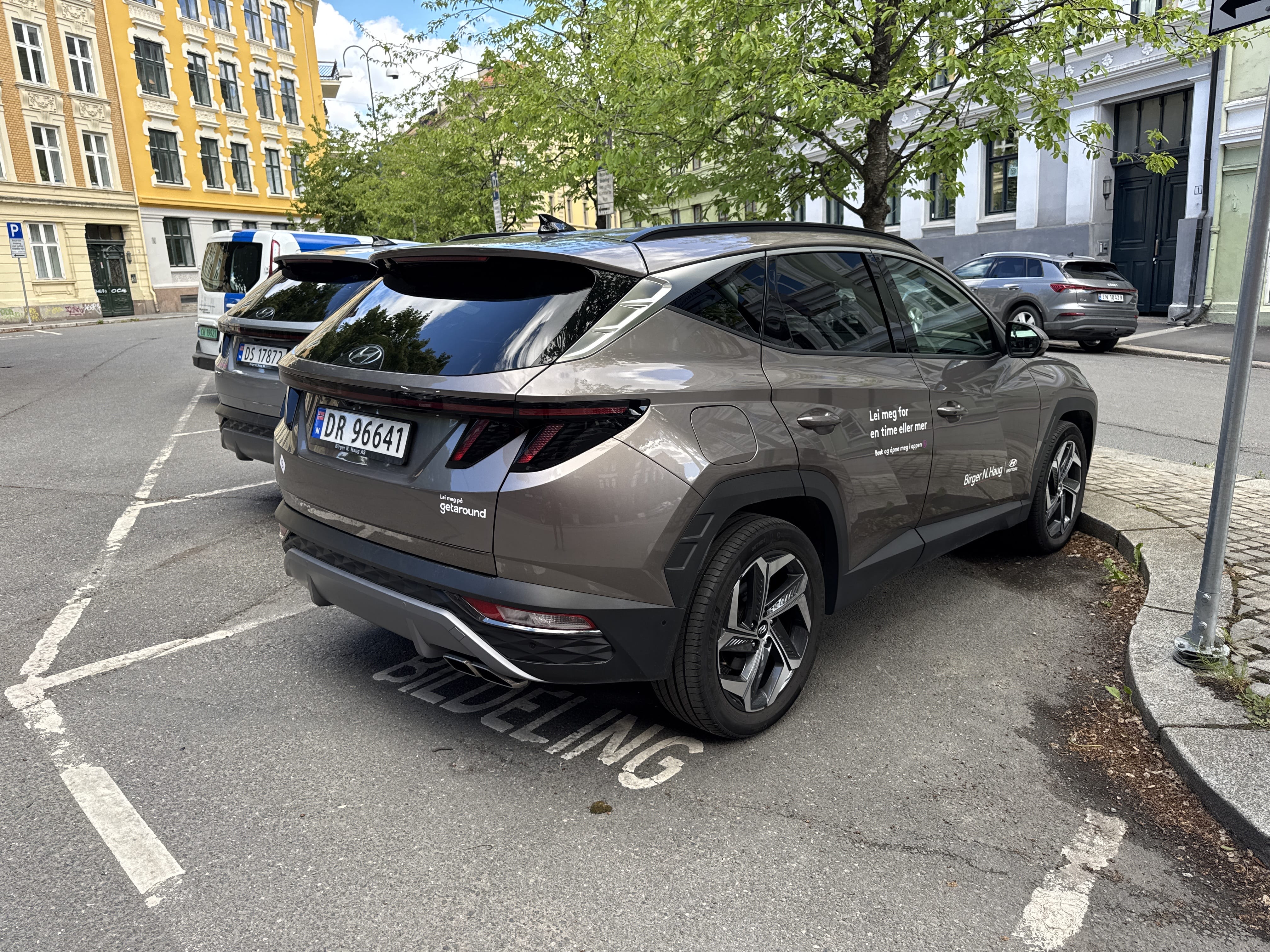 Hyundai Tucson Hybrid Limited with Backup camera