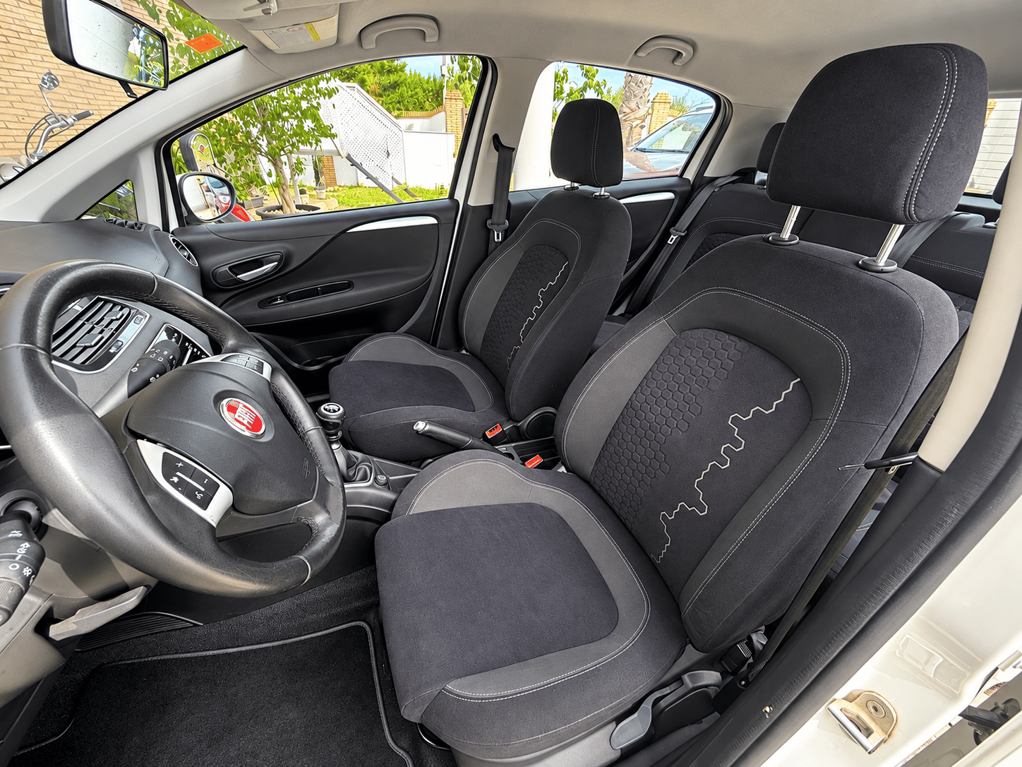 Fiat Punto 1.2 mit Audio-/iPod-Zugang