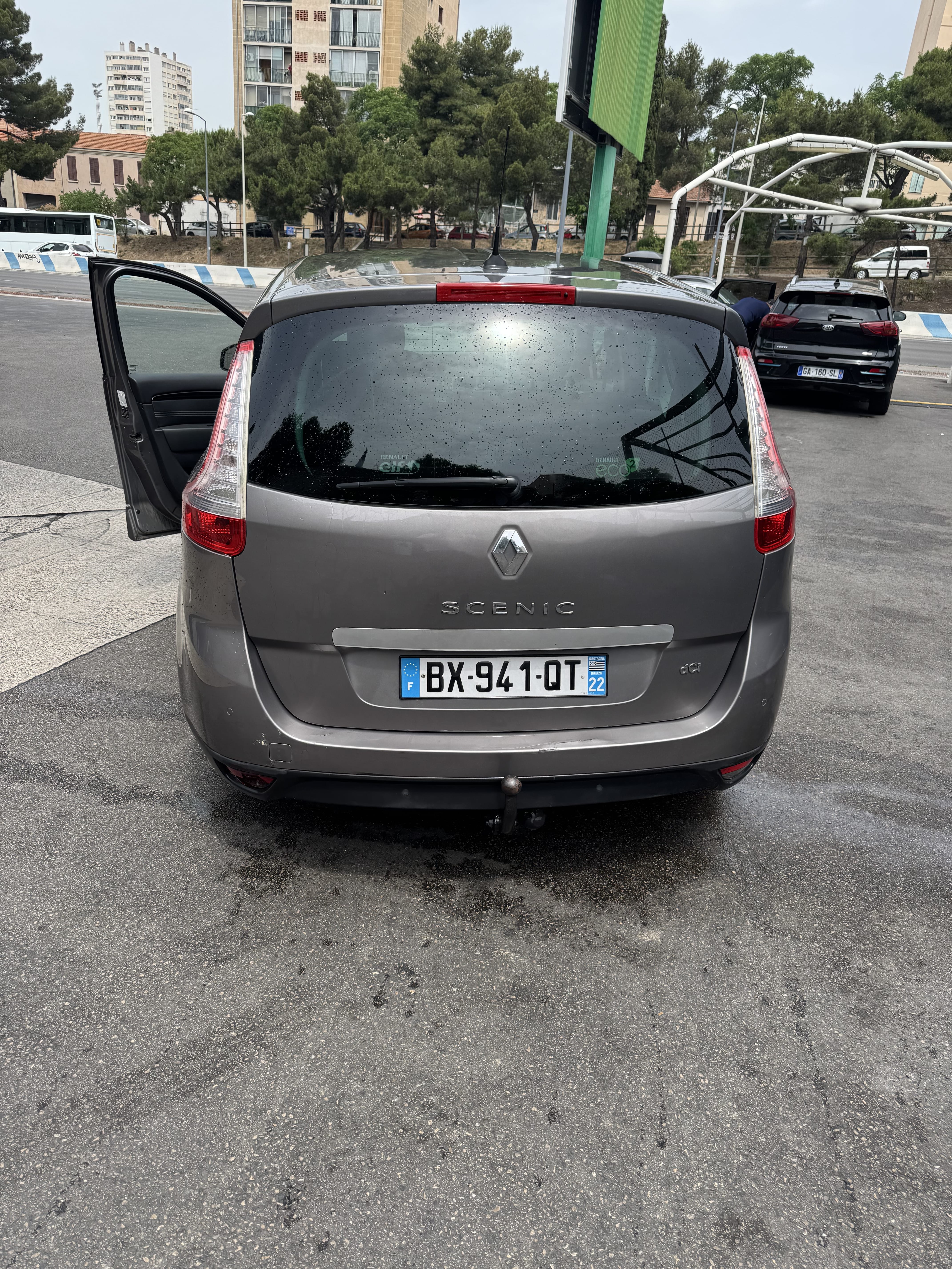 Renault Grand Scenic met GPS