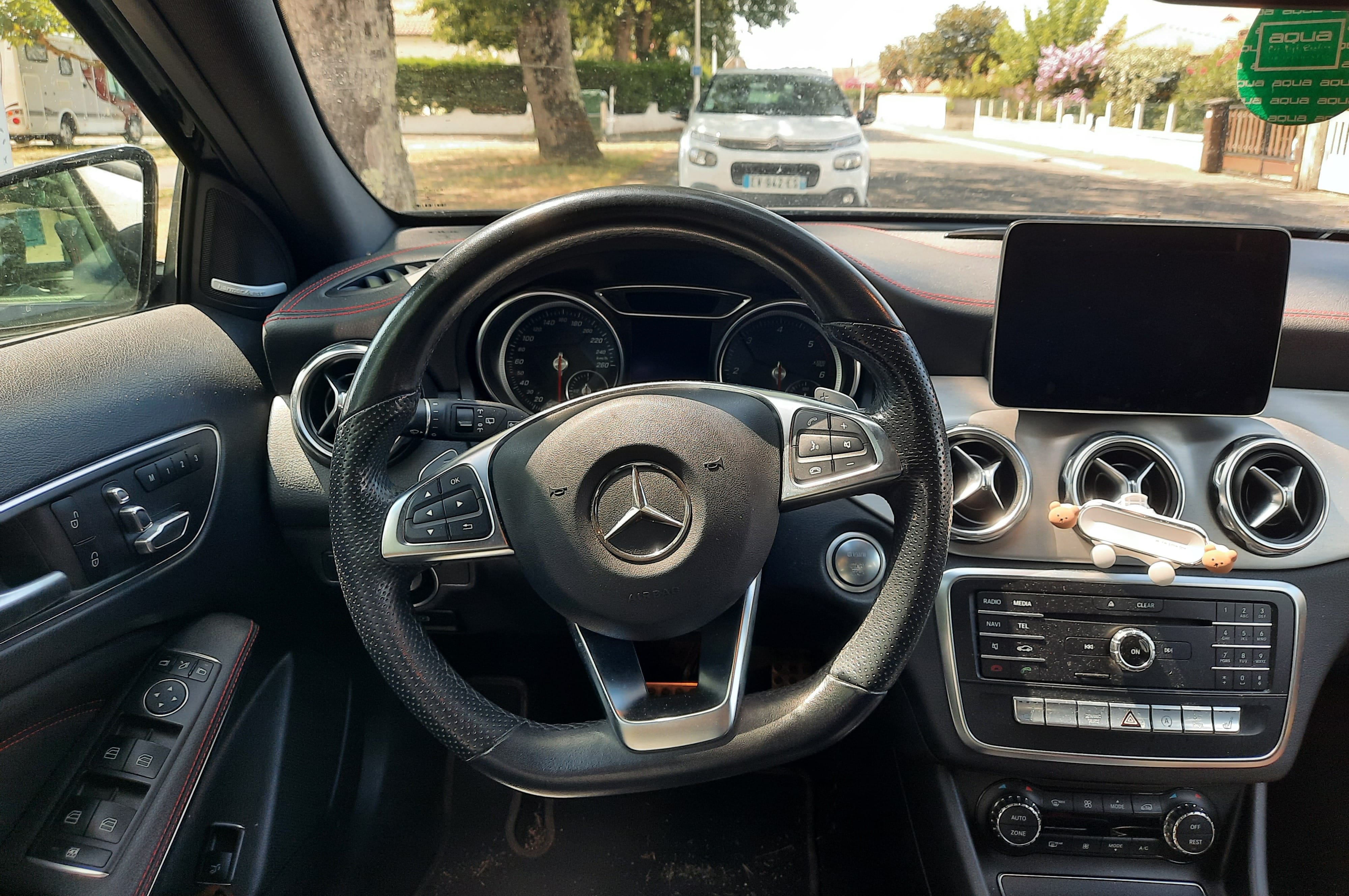 Mercedes-Benz Classe GLA avec GPS