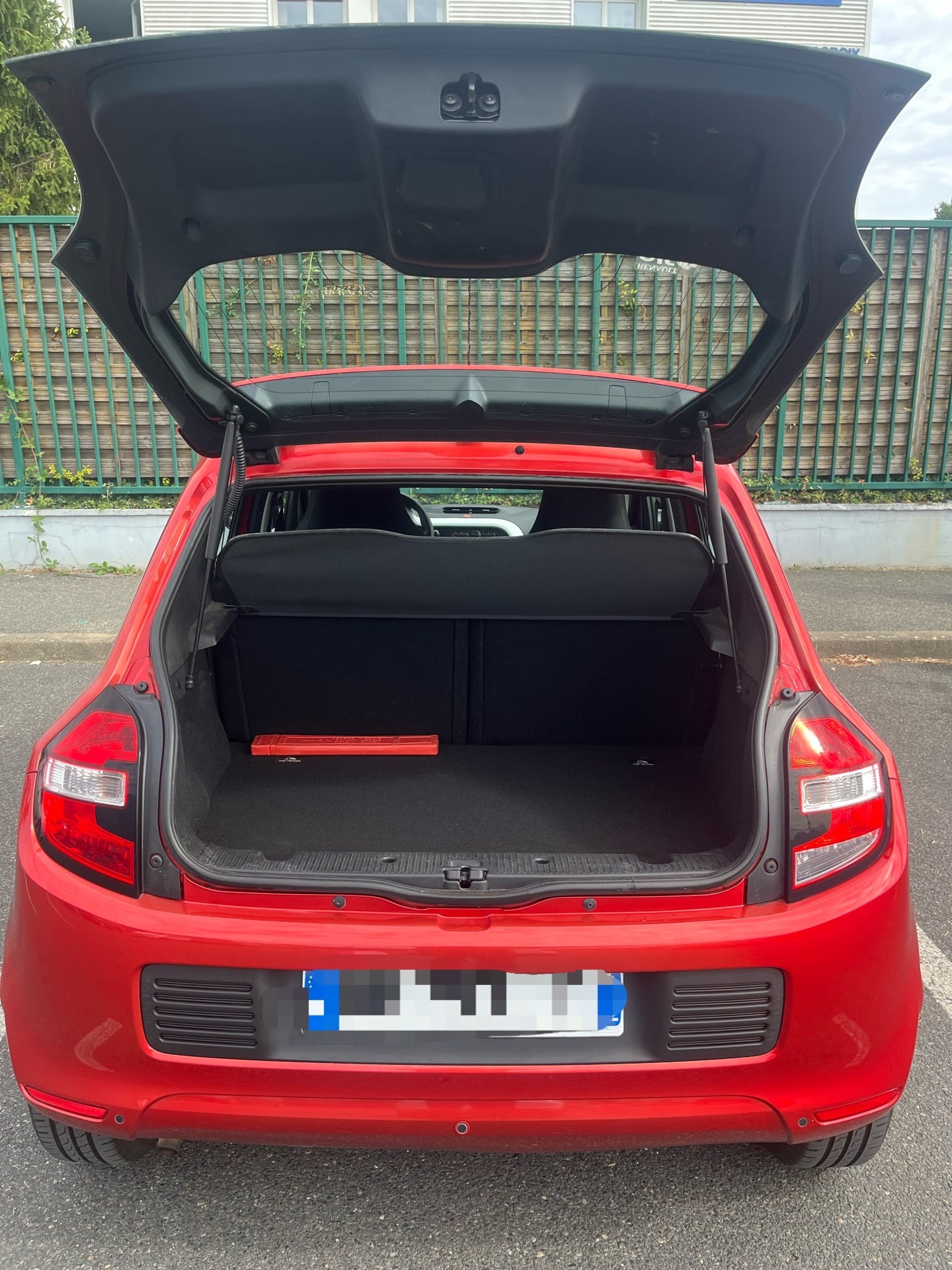 Renault Twingo III avec Autoradio