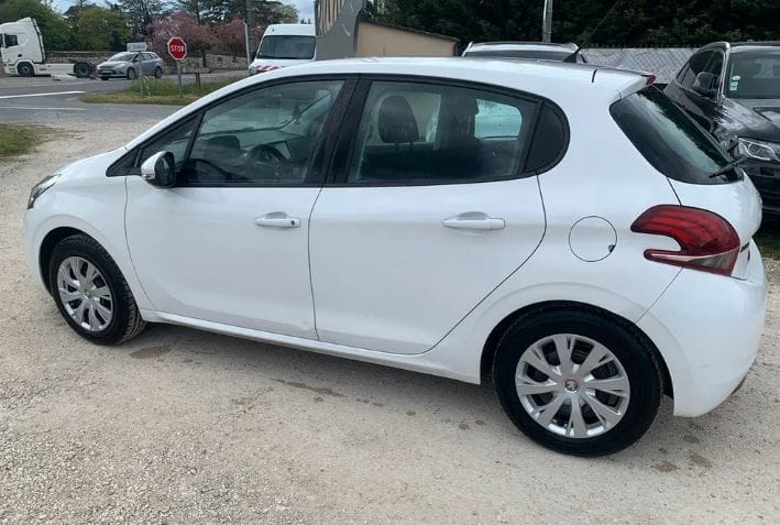 Peugeot 208 avec Climatisation