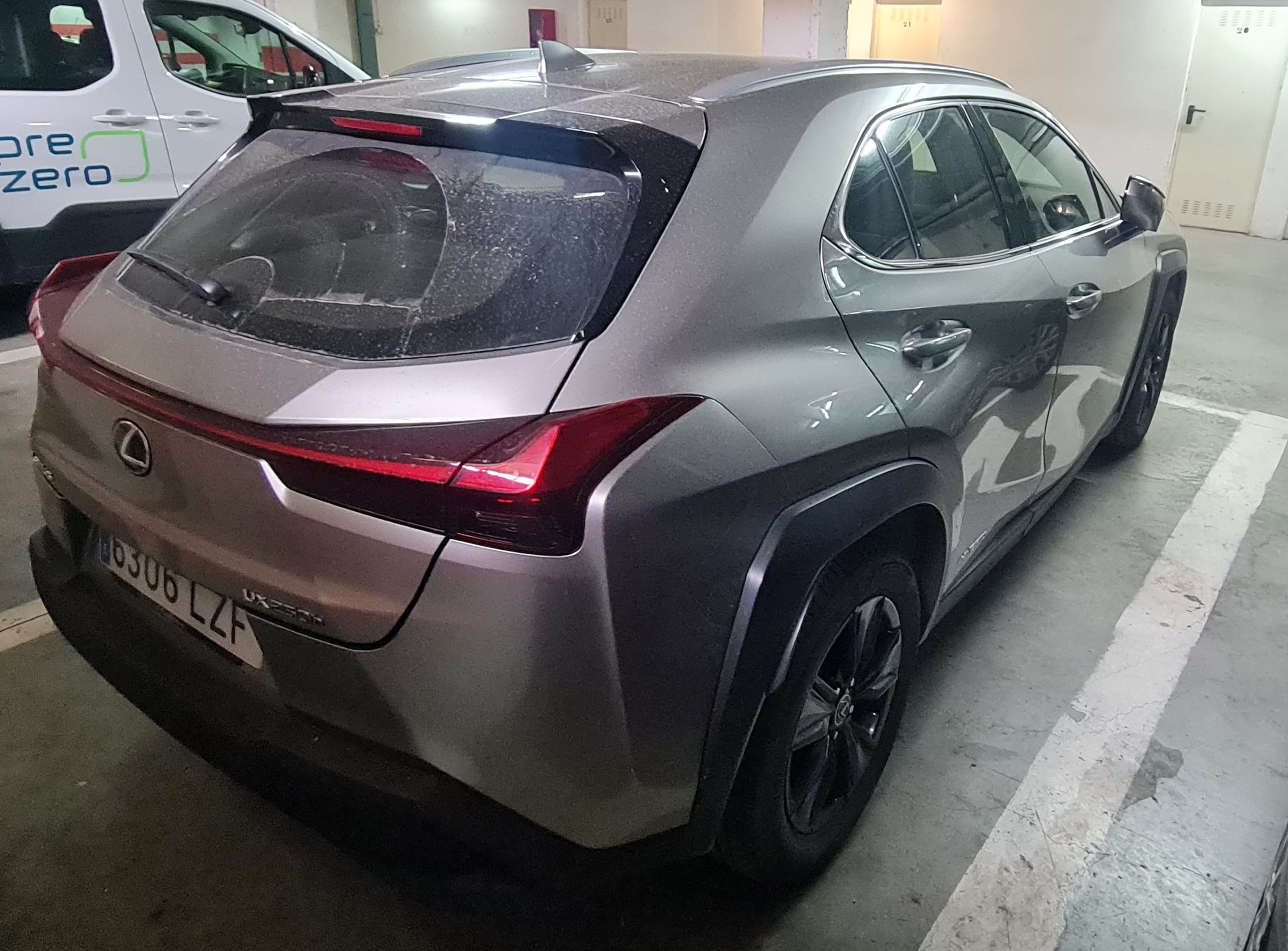 Lexus UX 250h avec Climatisation