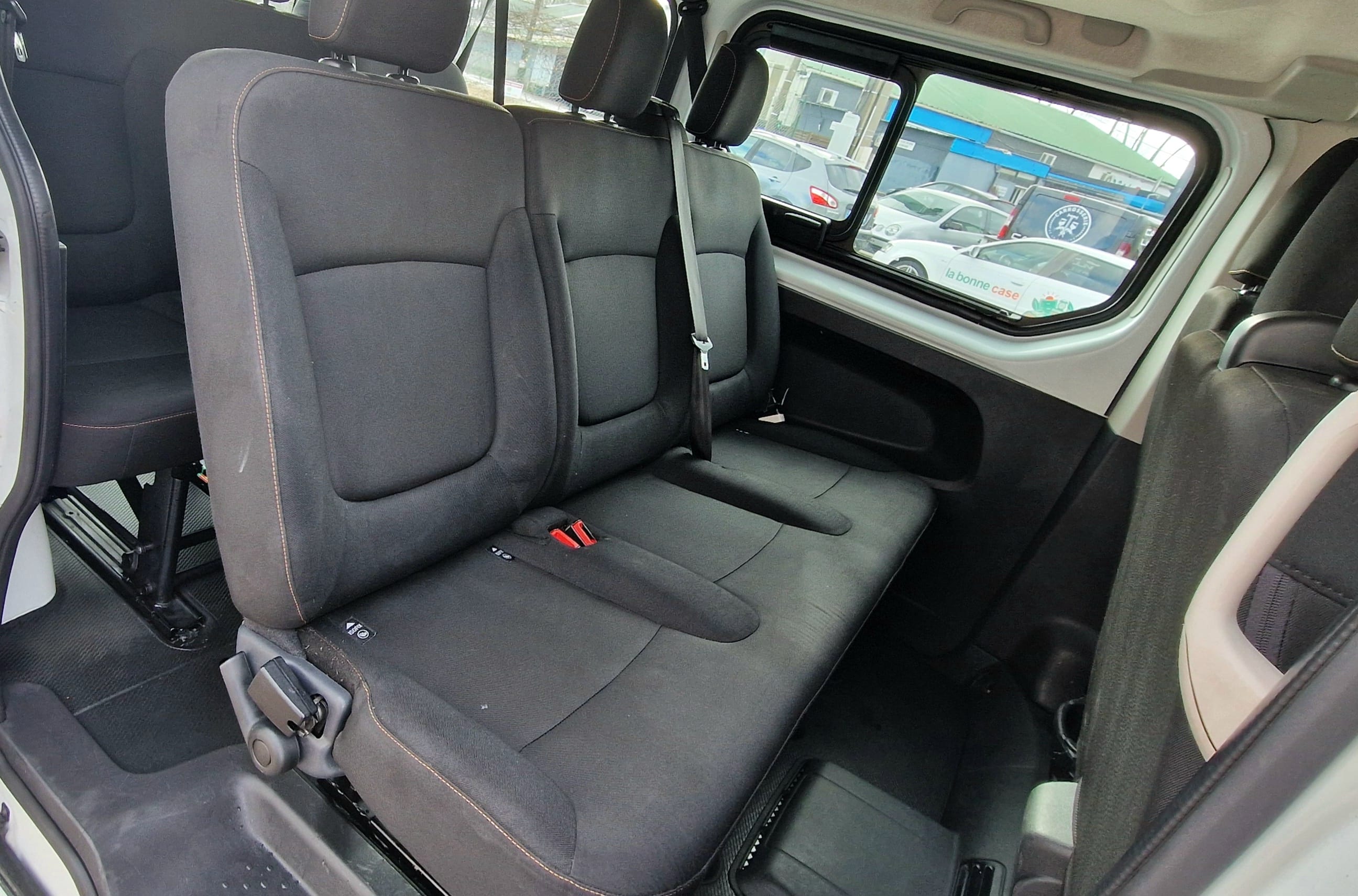 Renault Trafic Passenger avec Port USB