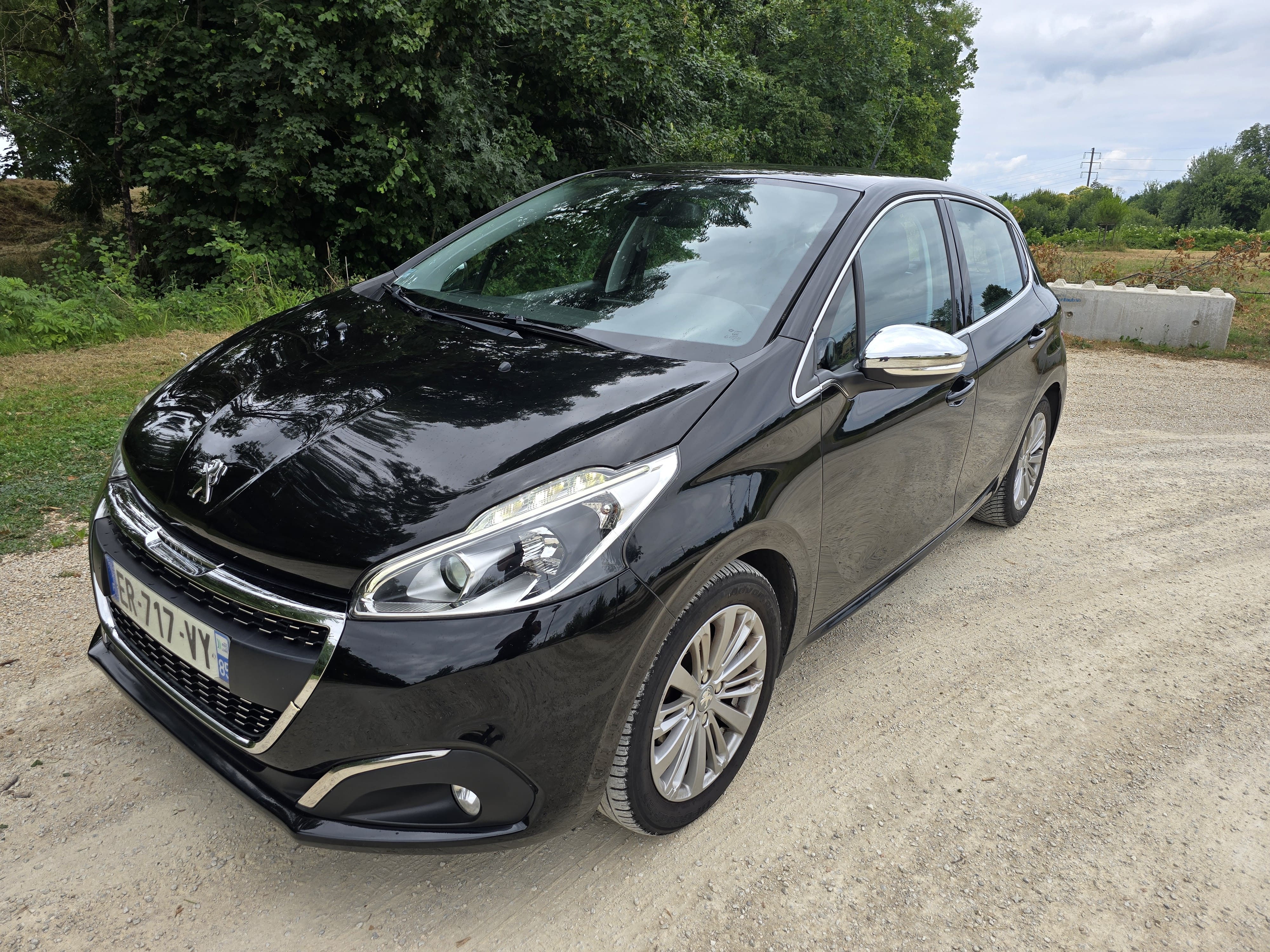 Peugeot 208, 2017, Essence 95