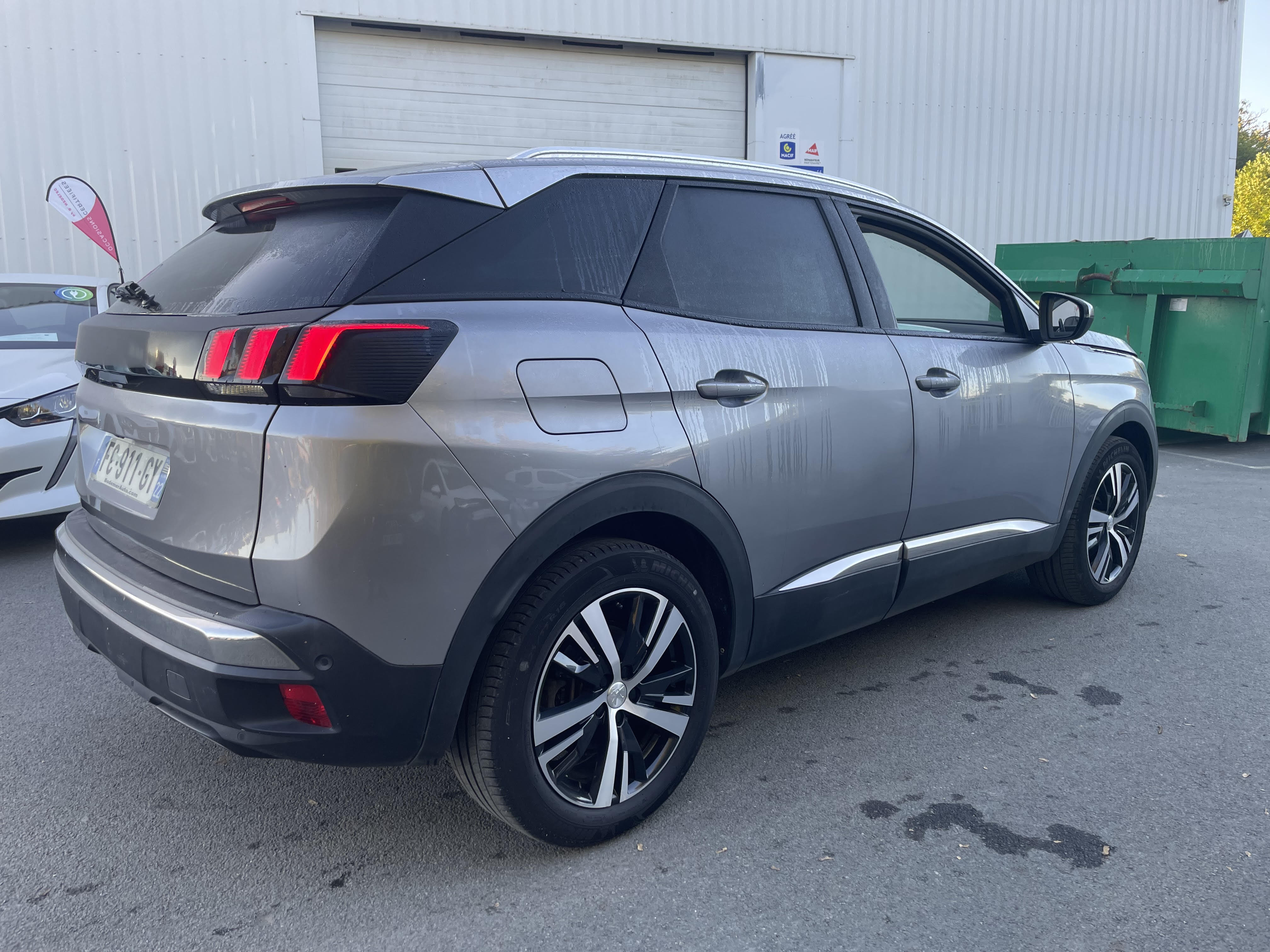 Peugeot 3008 avec GPS