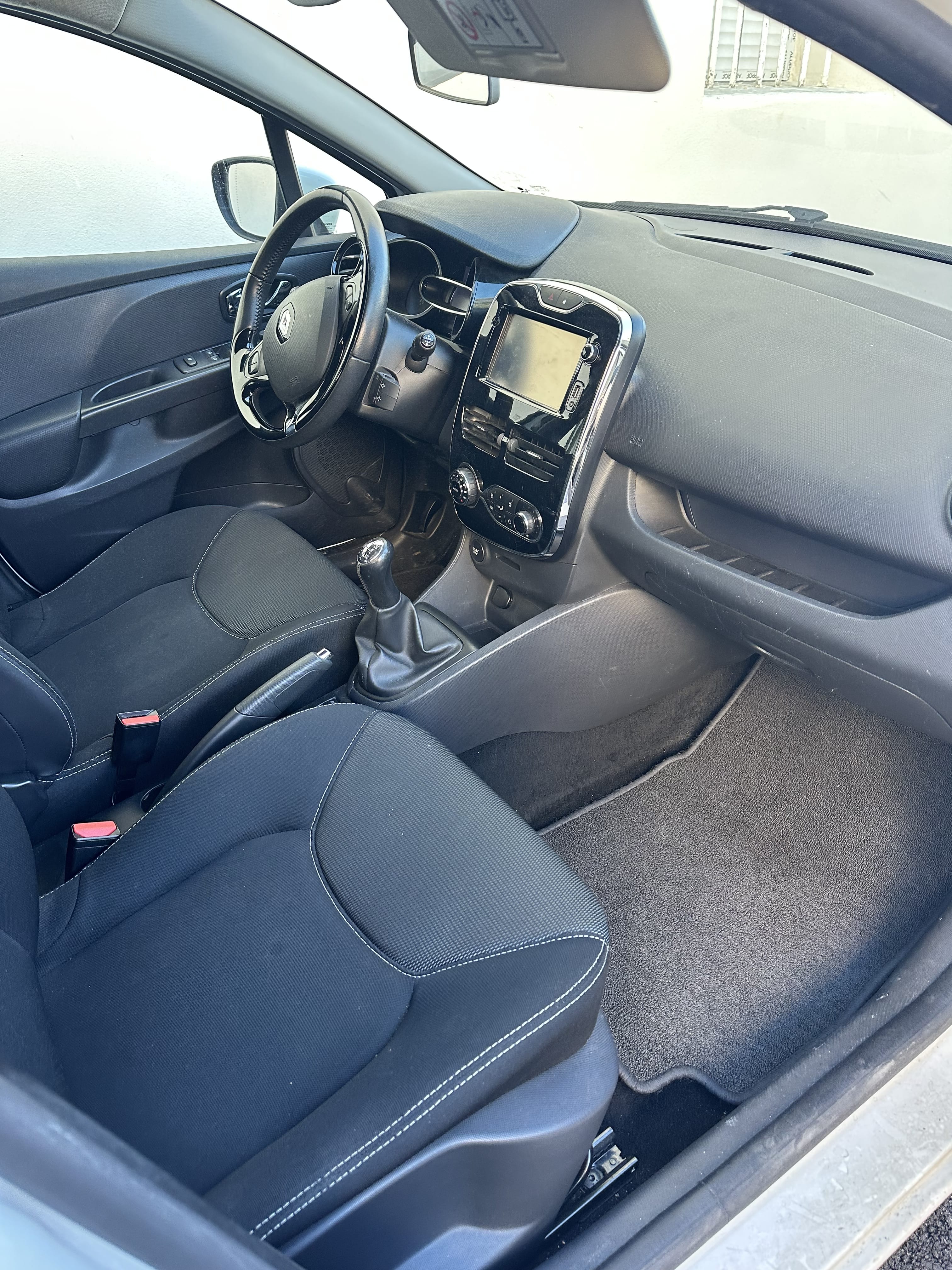 Renault Clio with Cruise control