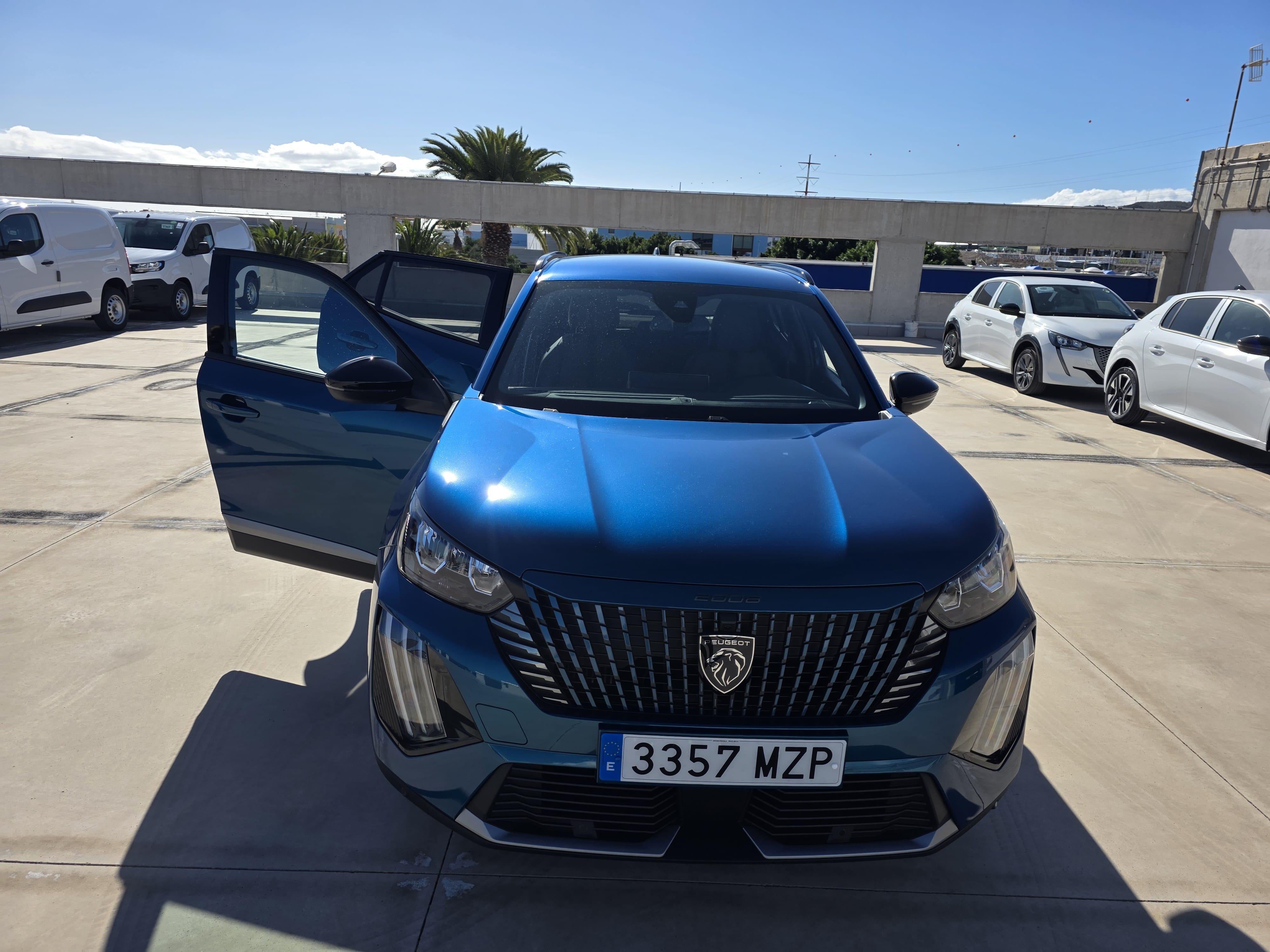 Peugeot 2008, 2025, Gasolina 95, automatic