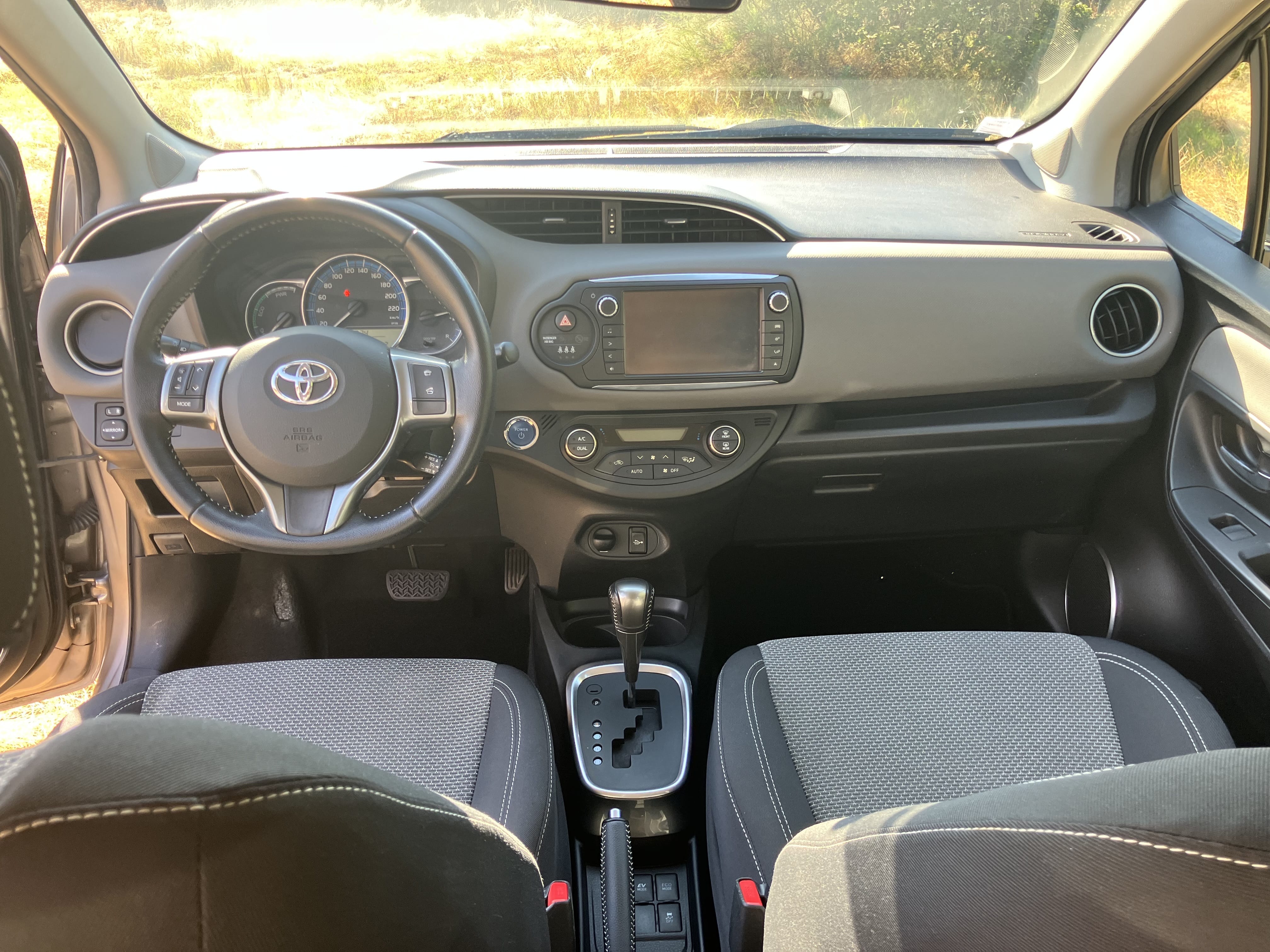 Toyota Yaris Hybride avec GPS