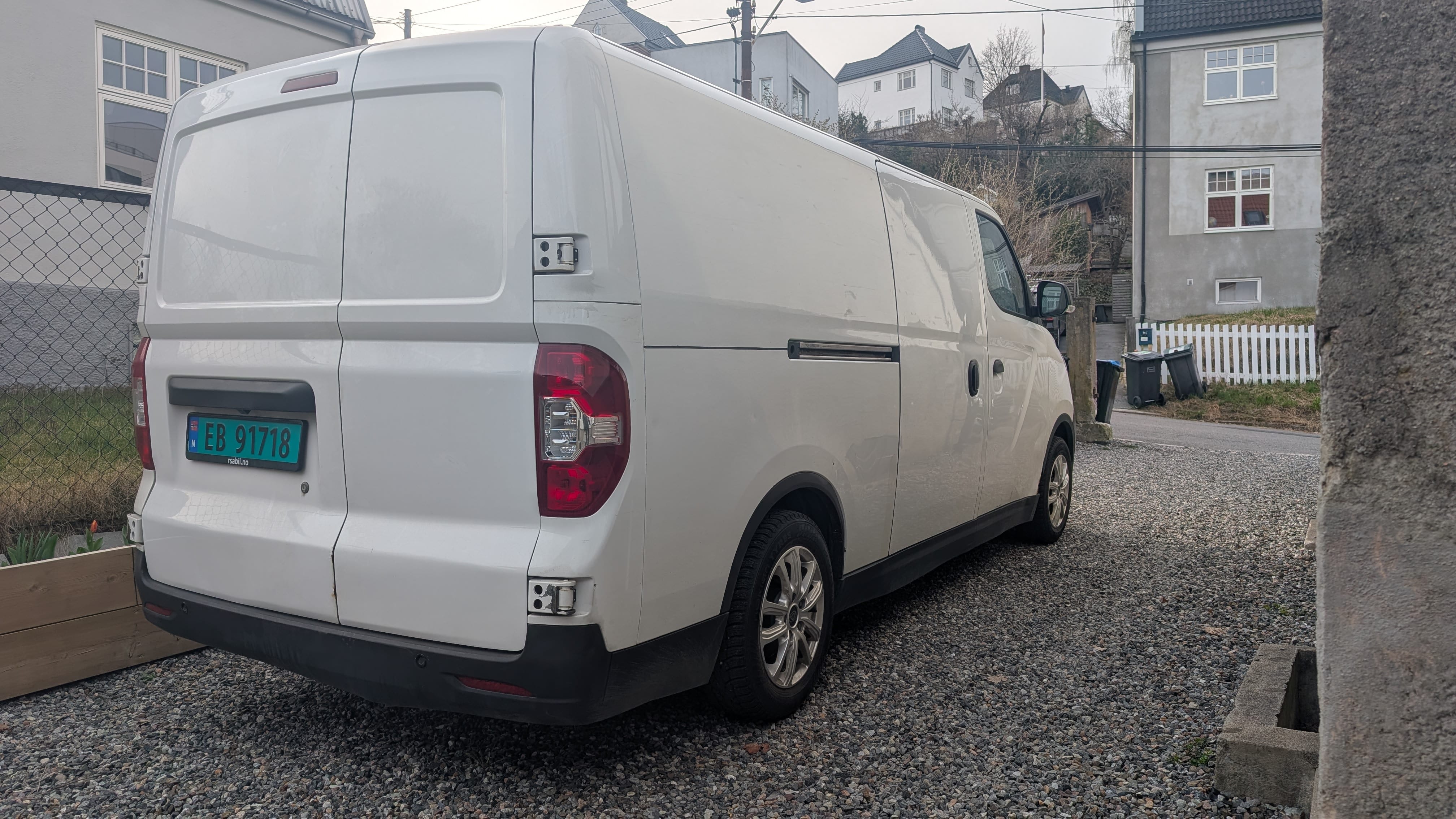 Maxus eDeliver 3 / enormt bagasjerom / lang rekkevidde / masse riper avec Caméra de recul